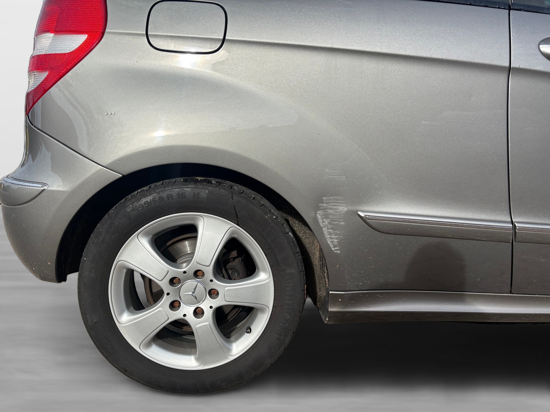 MERCEDES-BENZ A 200 Elégance-image-5