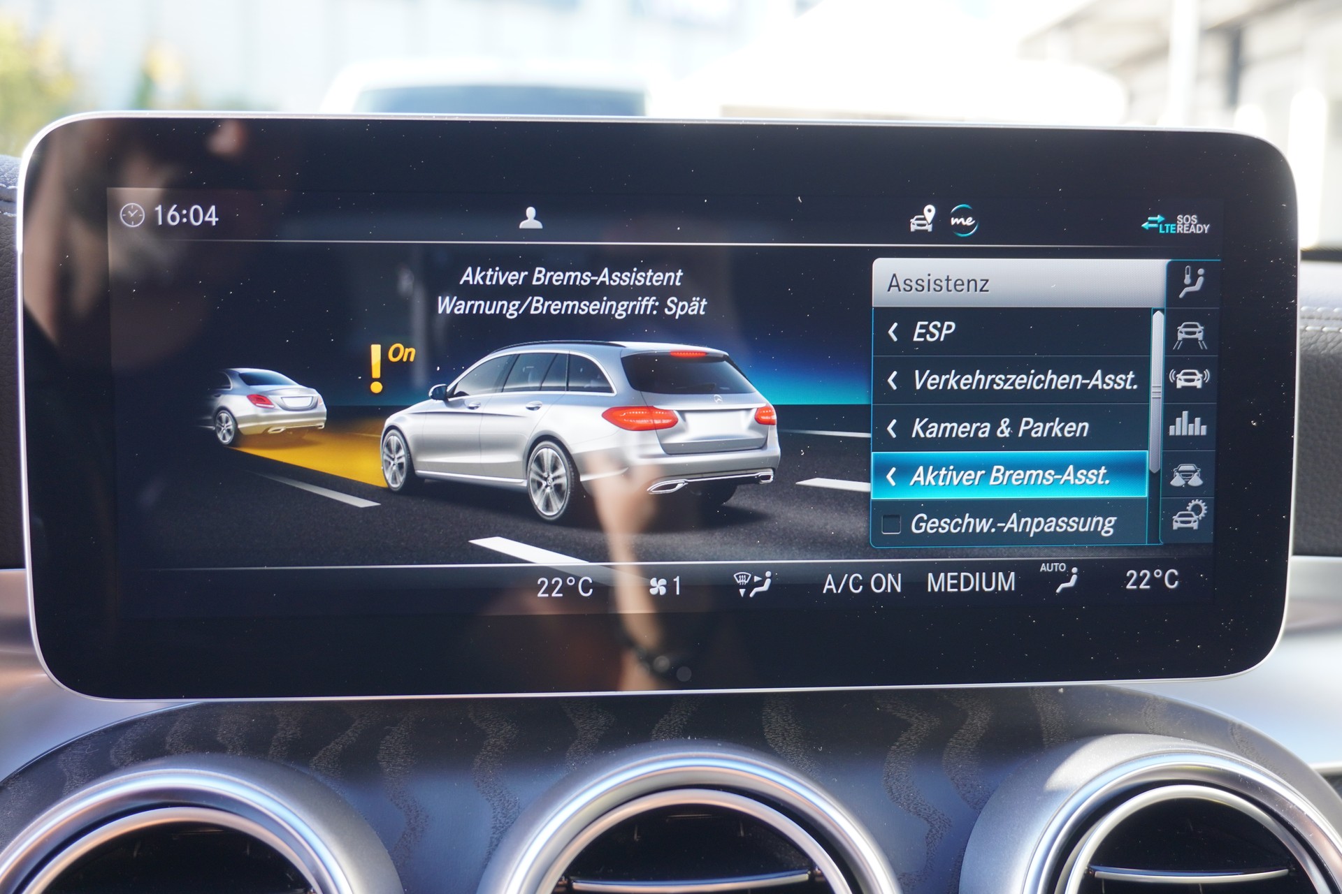 MERCEDES-BENZ C 220 d Swiss Star AMG Line 4M 9G-Tronic-image-32