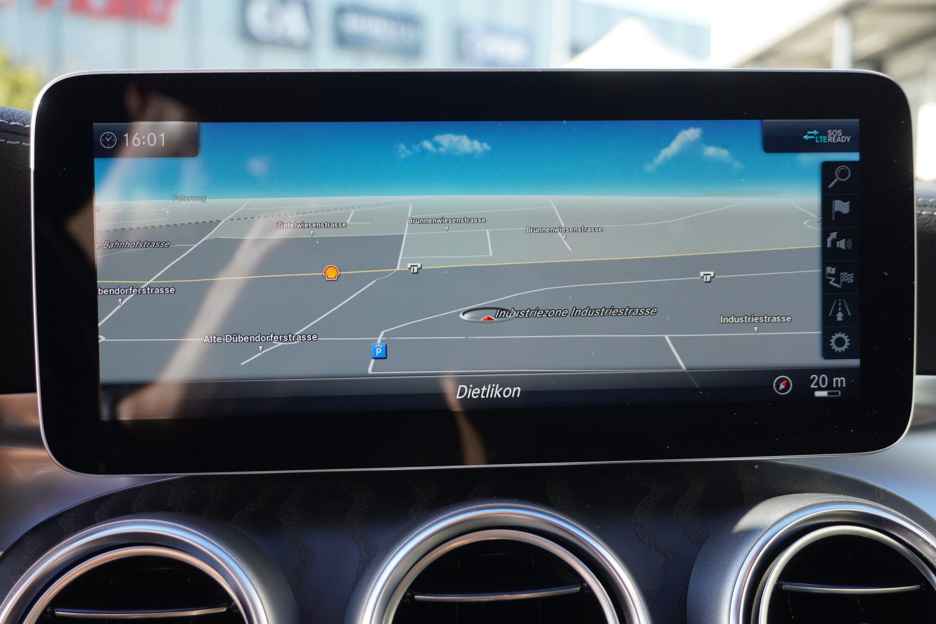 MERCEDES-BENZ C 220 d Swiss Star AMG Line 4M 9G-Tronic-image-23