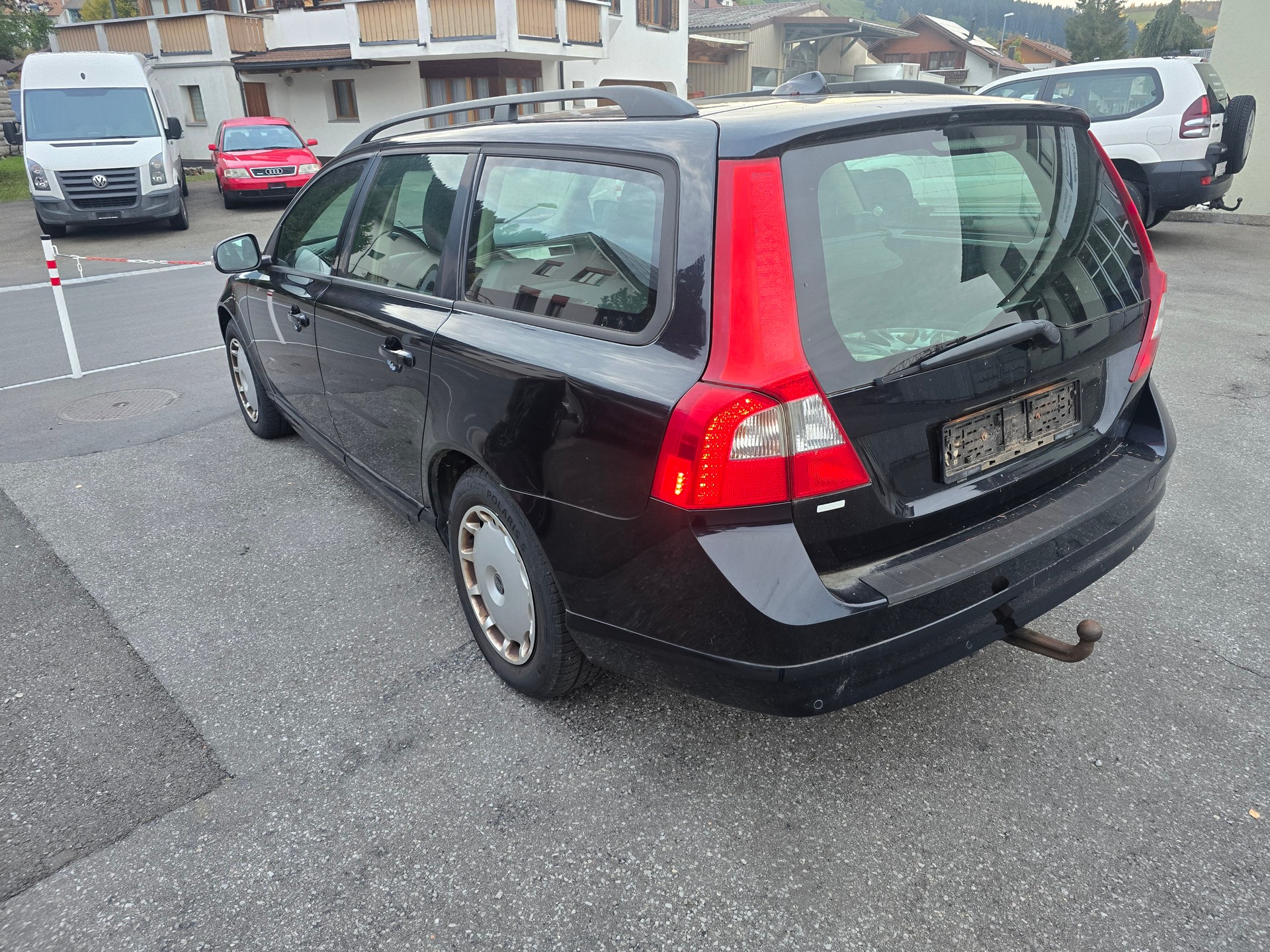 VOLVO V70 D5 AWD Kinetic Geartronic-image-4
