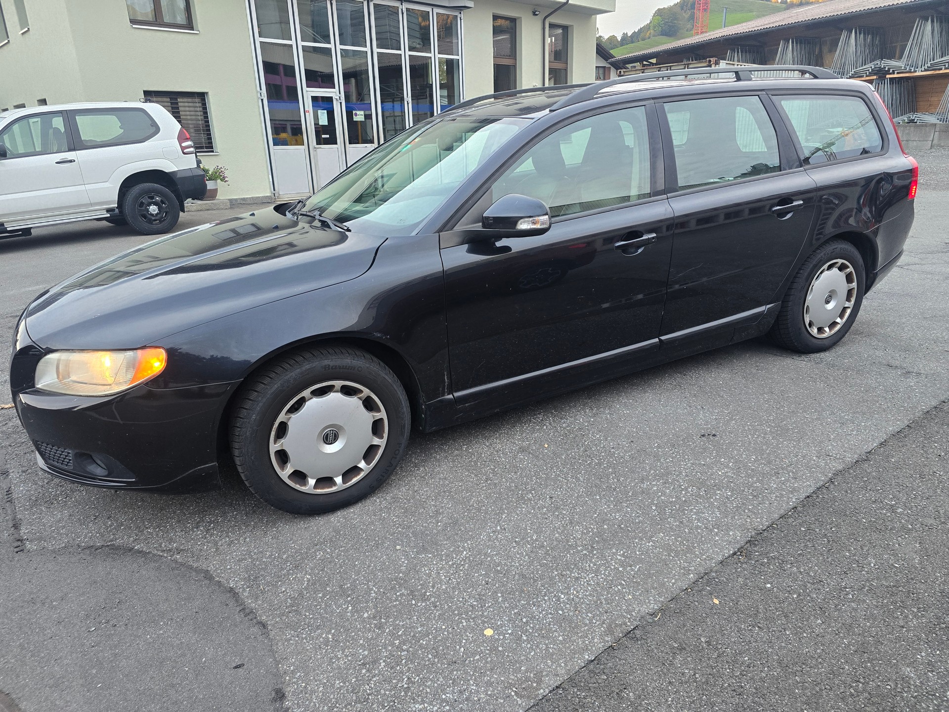 VOLVO V70 D5 AWD Kinetic Geartronic-image-9