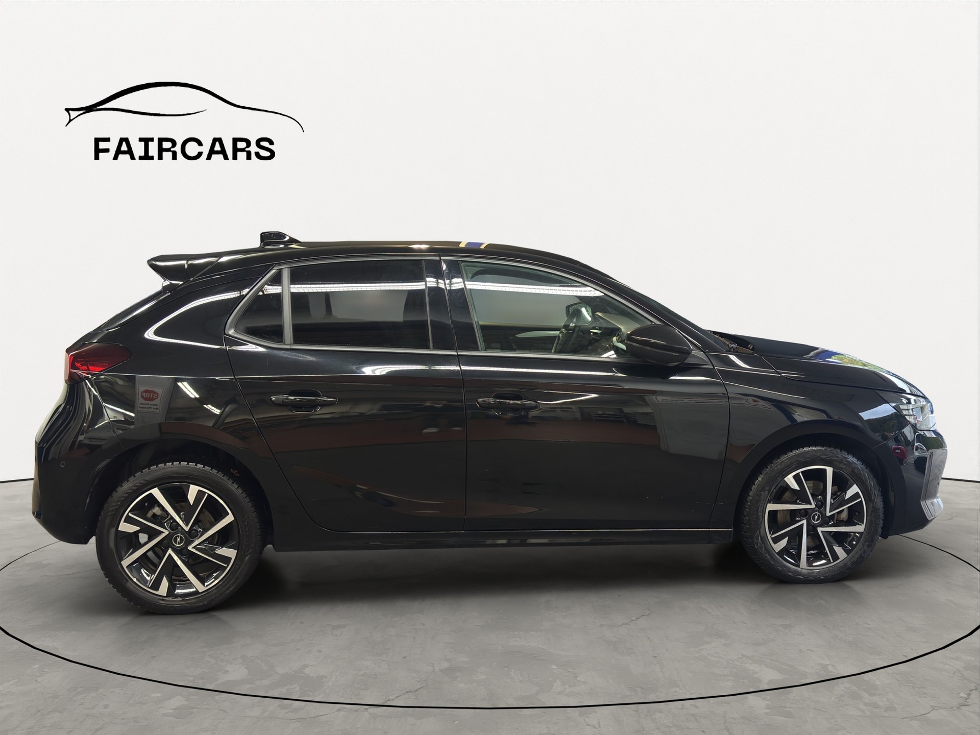 OPEL Corsa 1.2 MHEV GS Celebration-image-6
