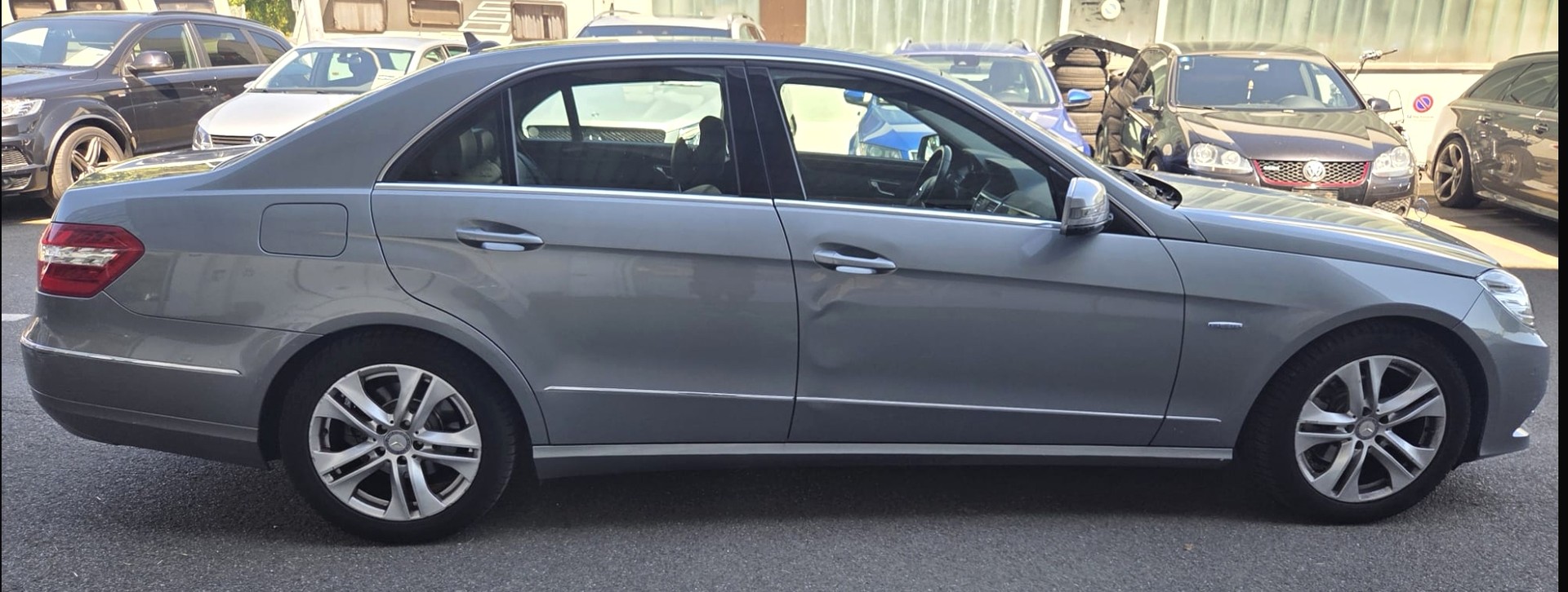 MERCEDES-BENZ E 200 CGI BlueEfficiency Avantgarde 7G-Tronic-image-5