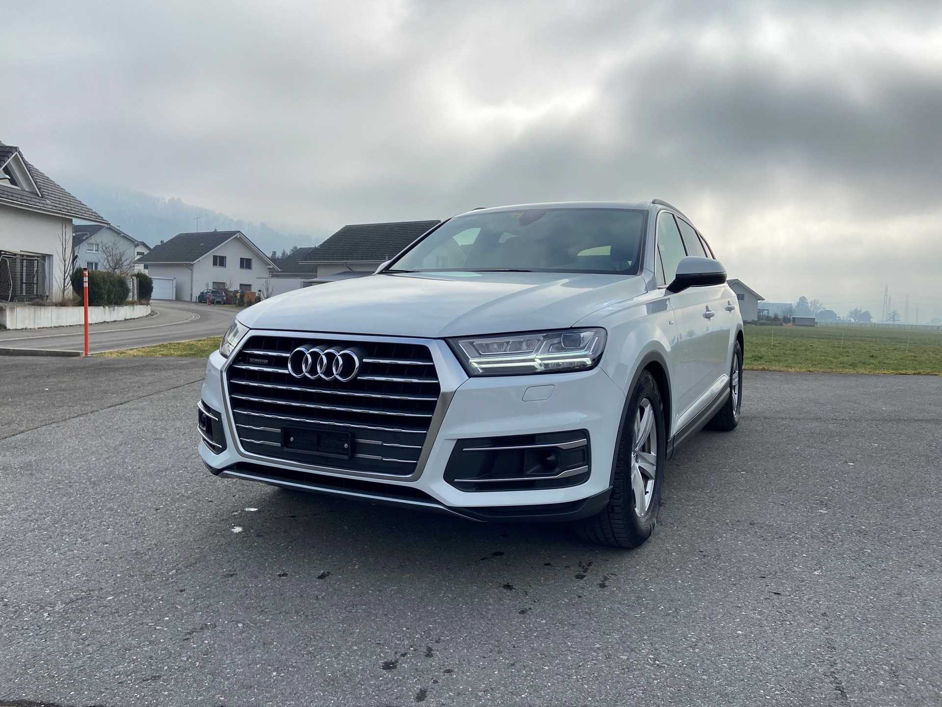 AUDI Q7 3.0 TDI quattro tiptronic-image-0