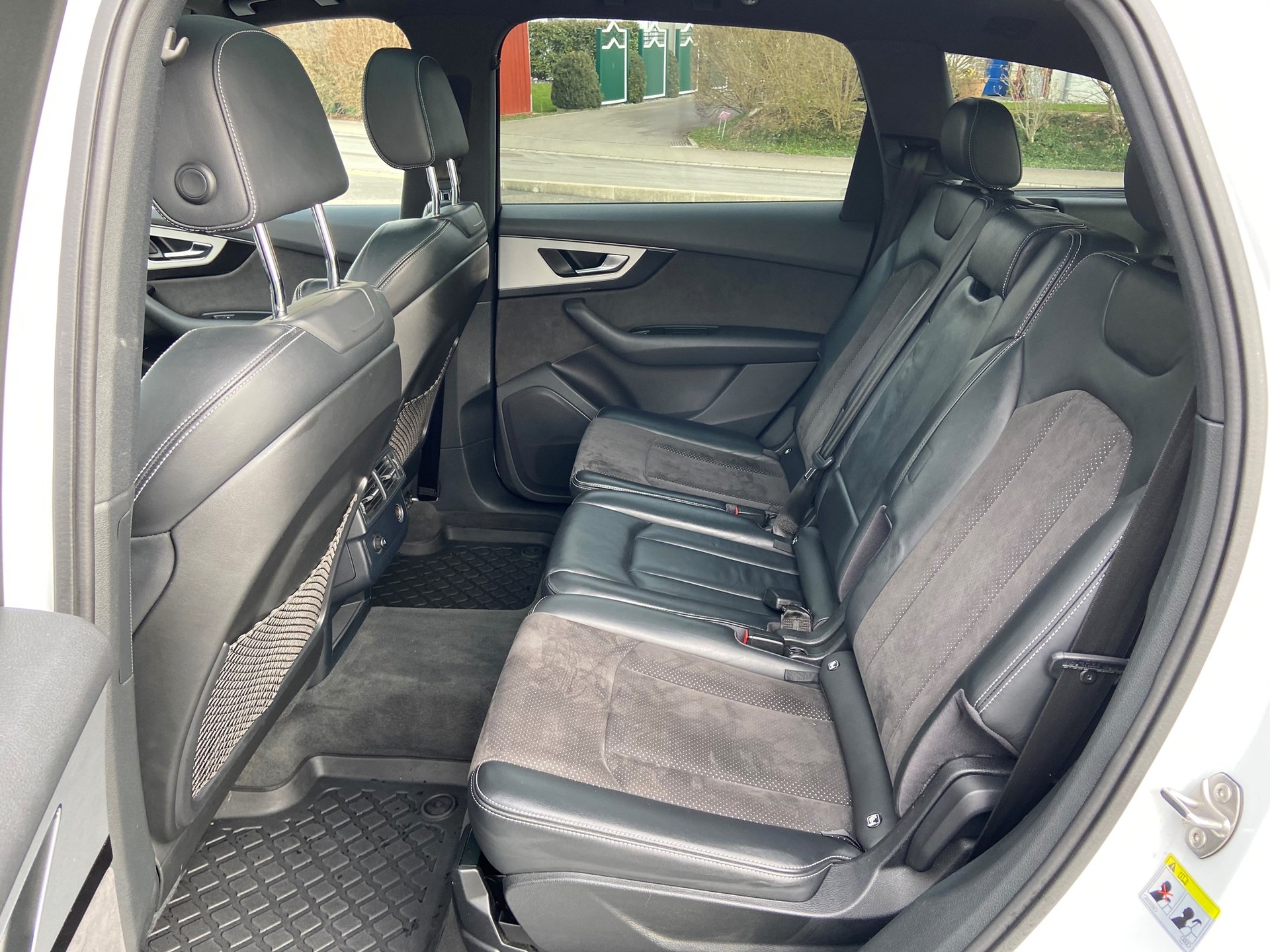 AUDI Q7 3.0 TDI quattro tiptronic-image-10