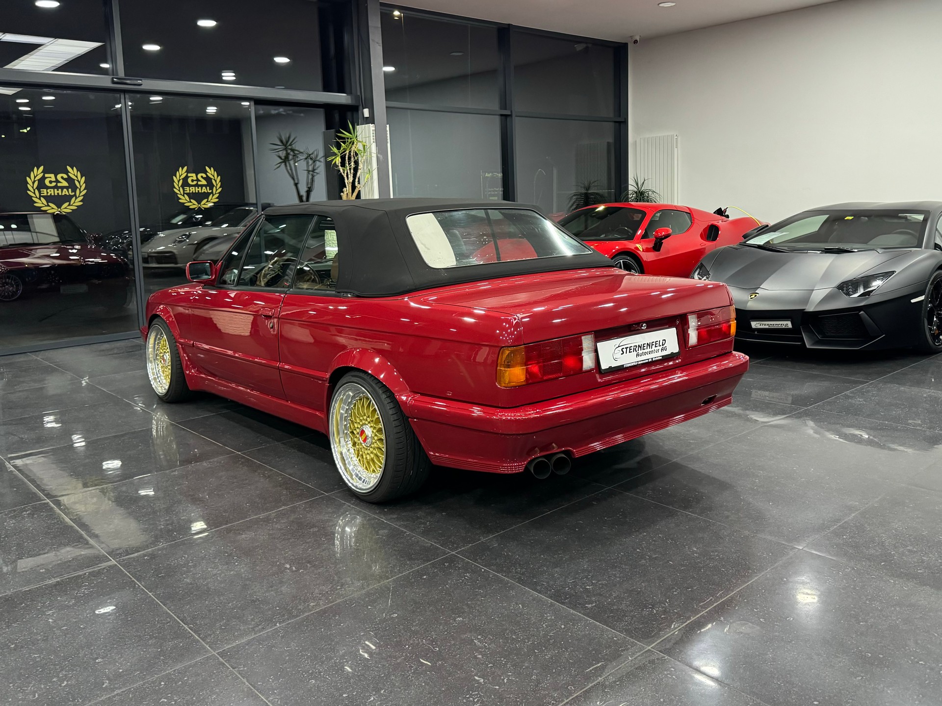 BMW 325i Cabrio-image-3