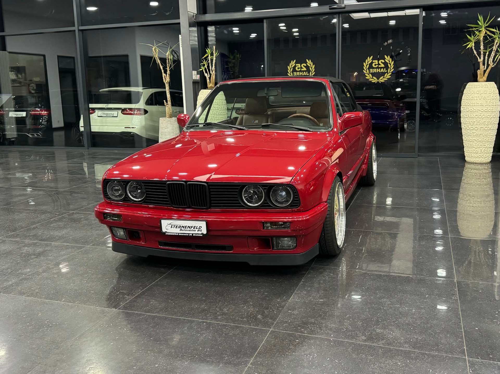 BMW 325i Cabrio-image-0
