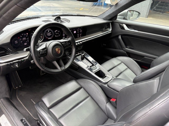 PORSCHE 911 Coupé 3.0 Carrera 4S PDK-image-8
