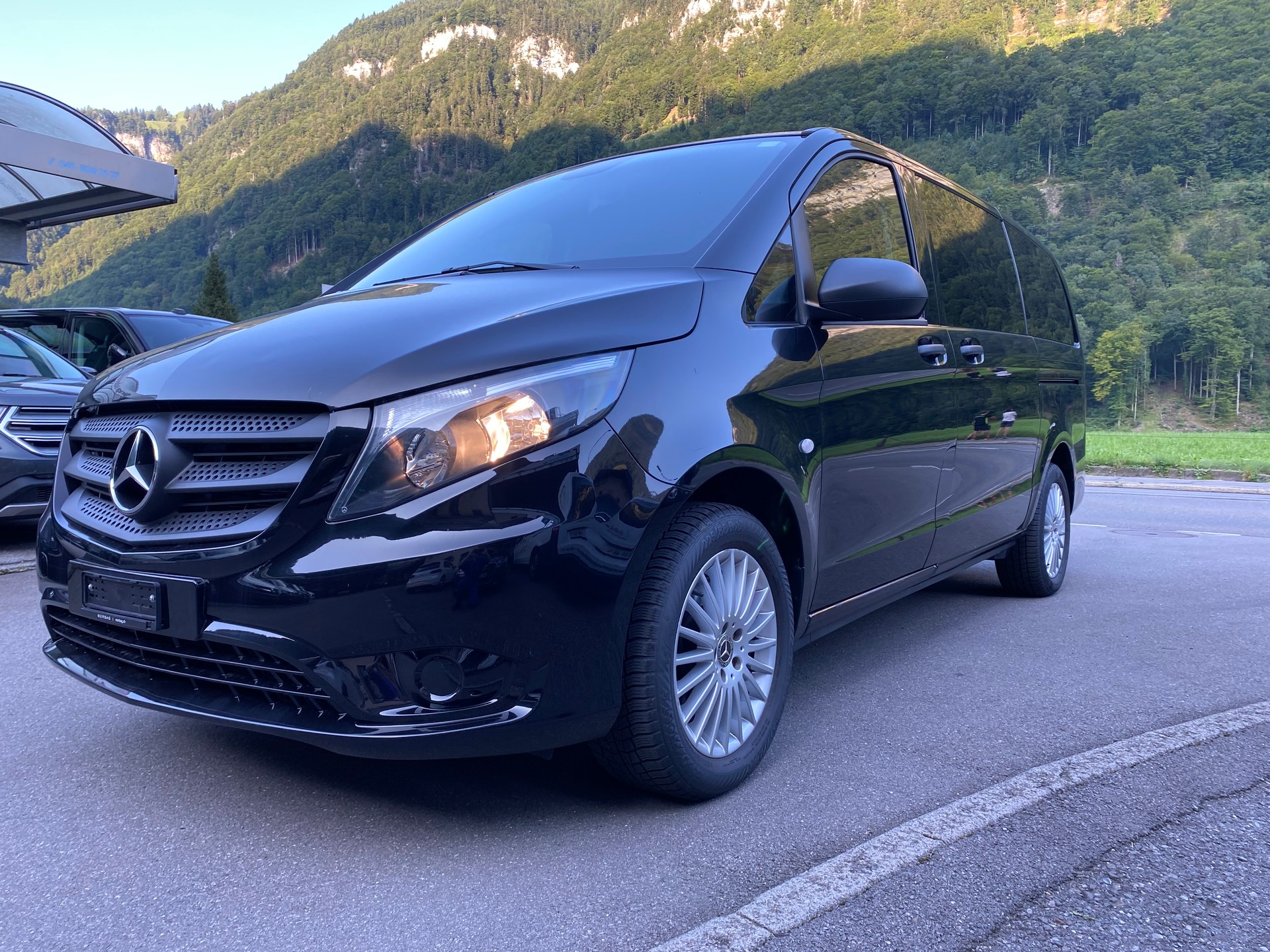 MERCEDES-BENZ Vito 116 CDI Lang Select Tourer 4Matic 9G-Tronic-image-1