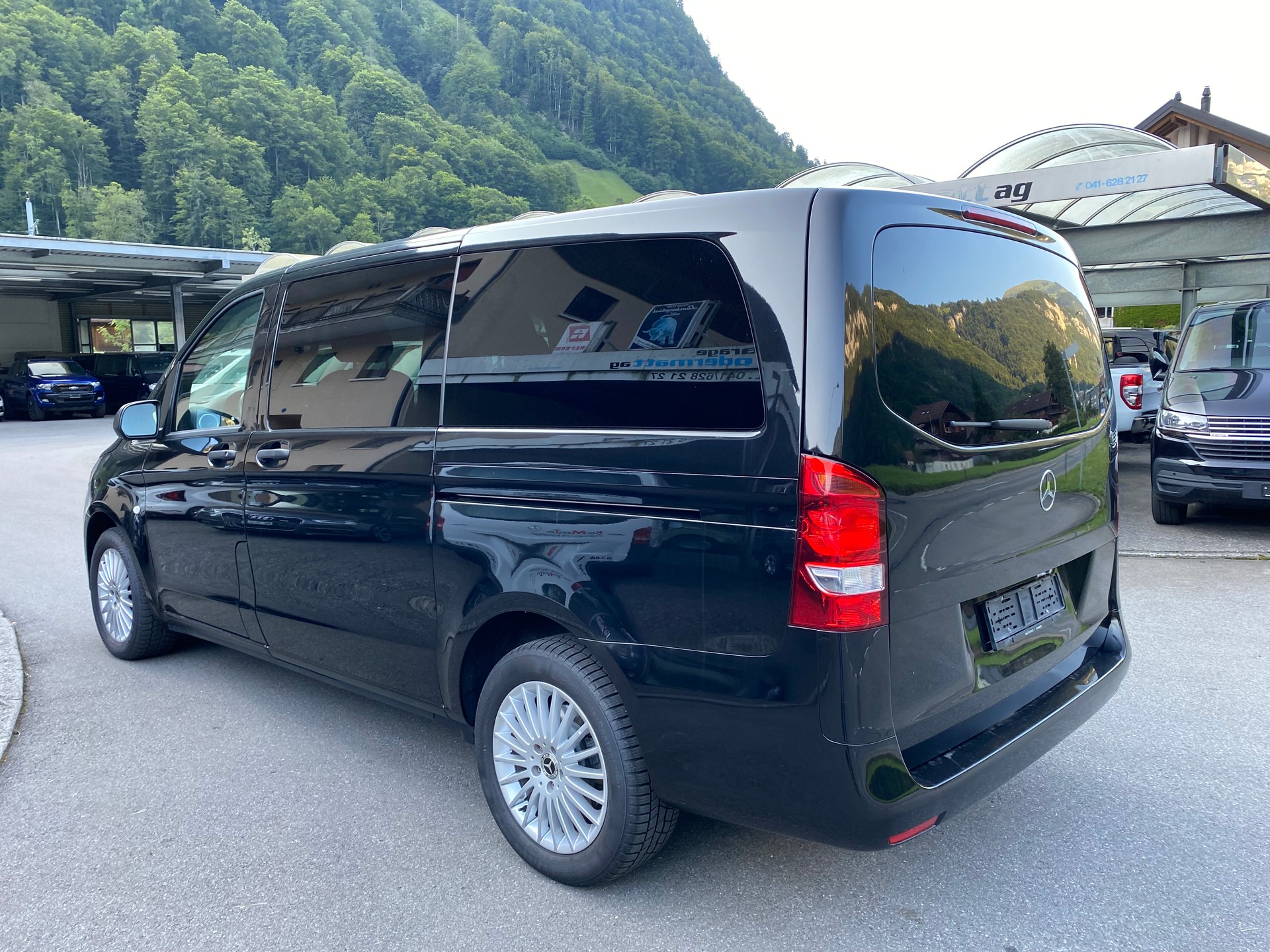 MERCEDES-BENZ Vito 116 CDI Lang Select Tourer 4Matic 9G-Tronic-image-14