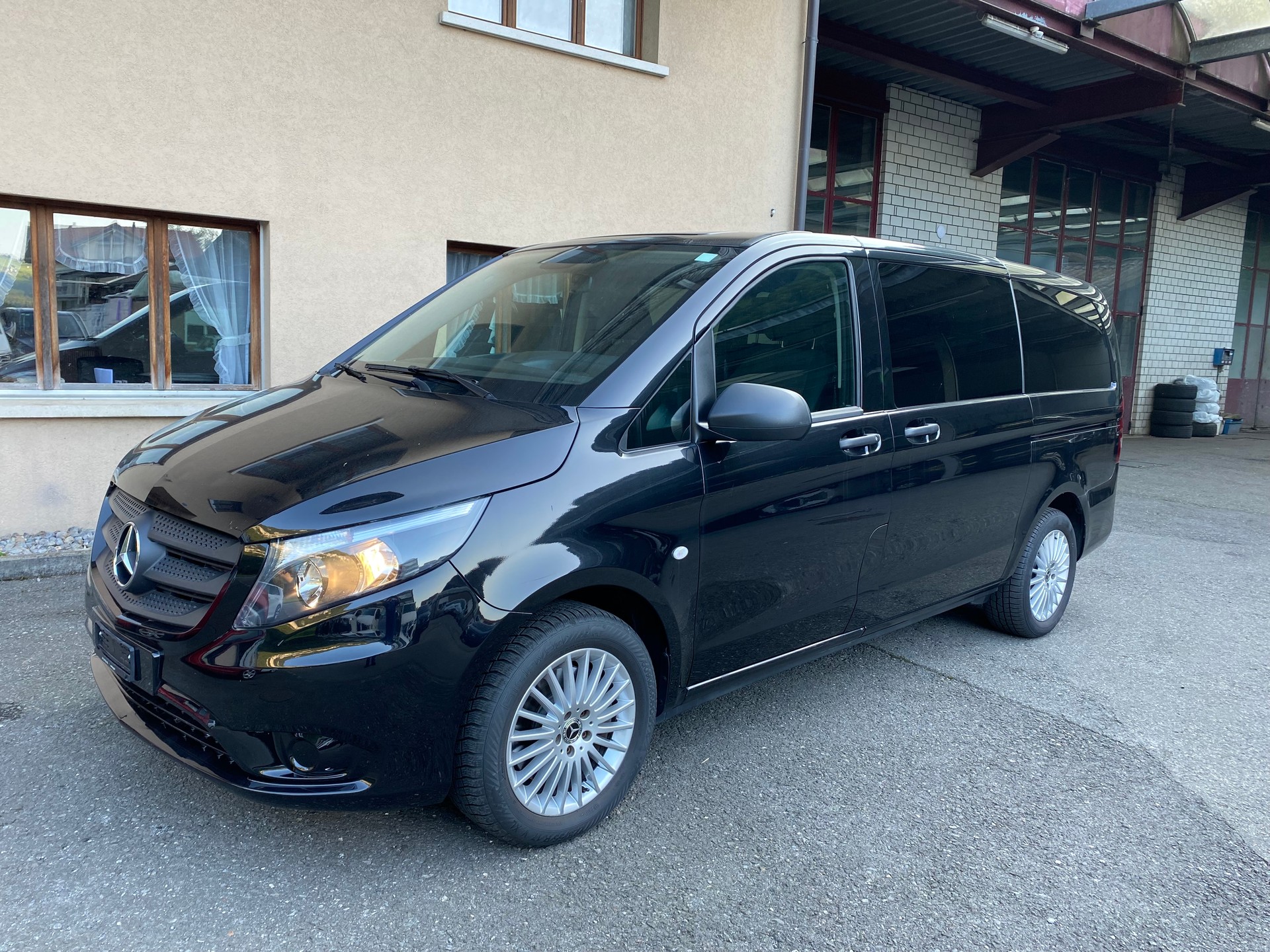 MERCEDES-BENZ Vito 116 CDI Lang Select Tourer 4Matic 9G-Tronic-image-11