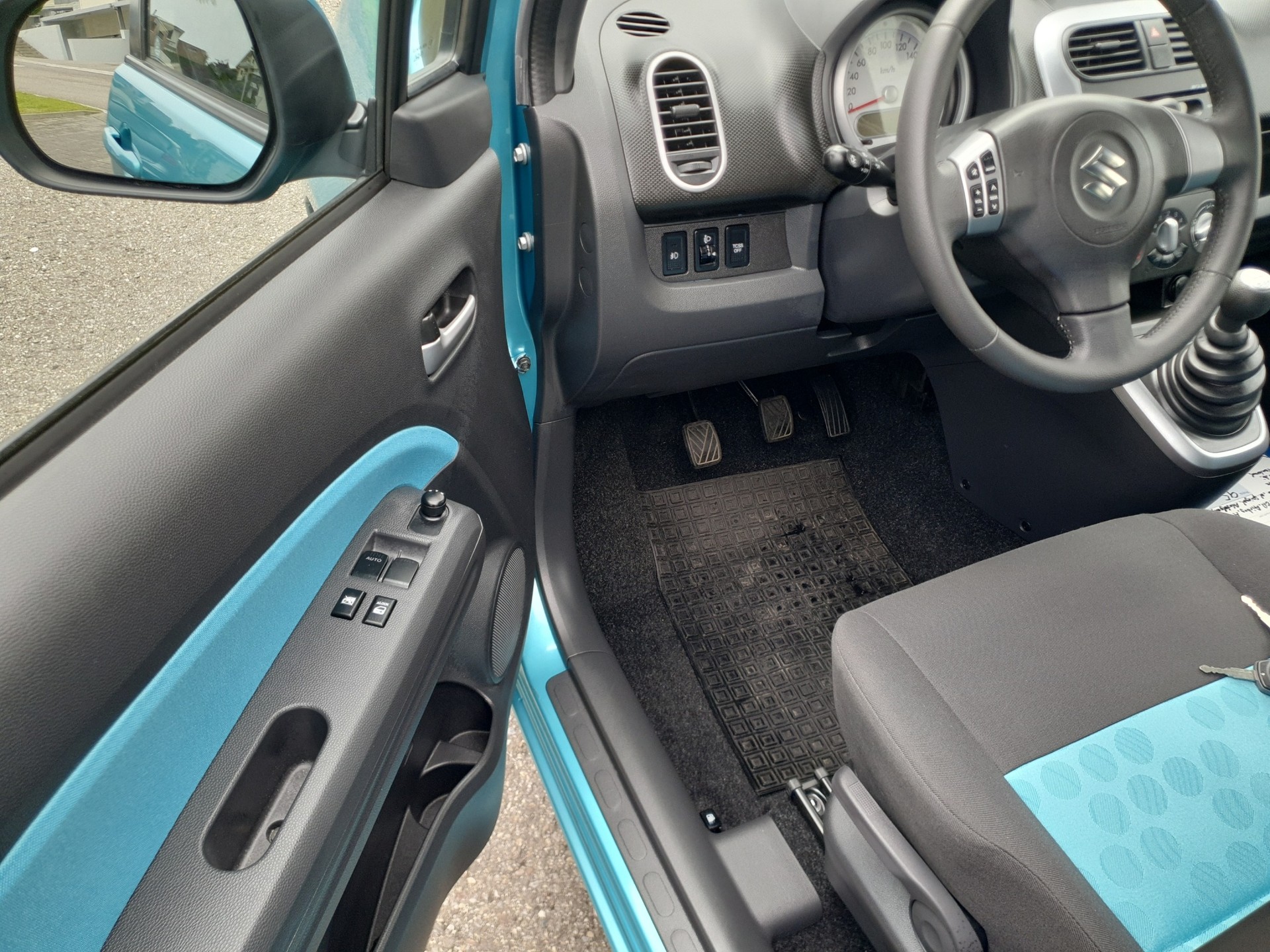 SUZUKI Splash 1.2i 16V Smash-image-9