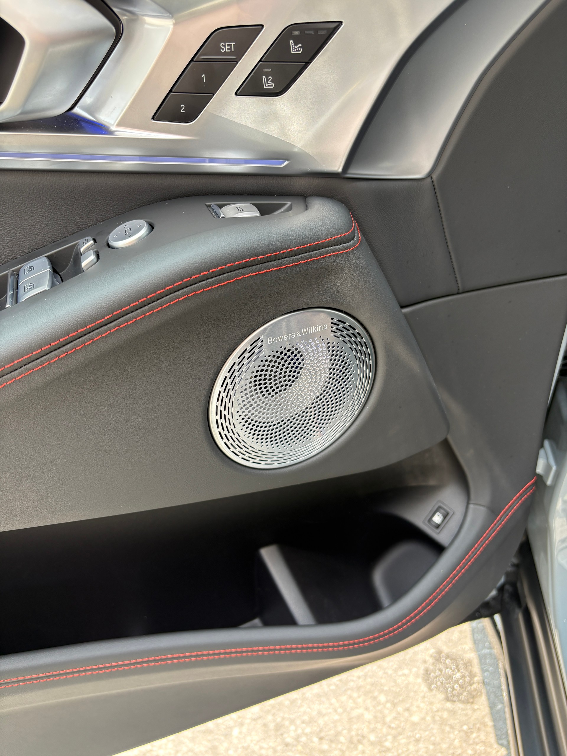 BMW XM xDrive PHEV Steptronic Label-image-9