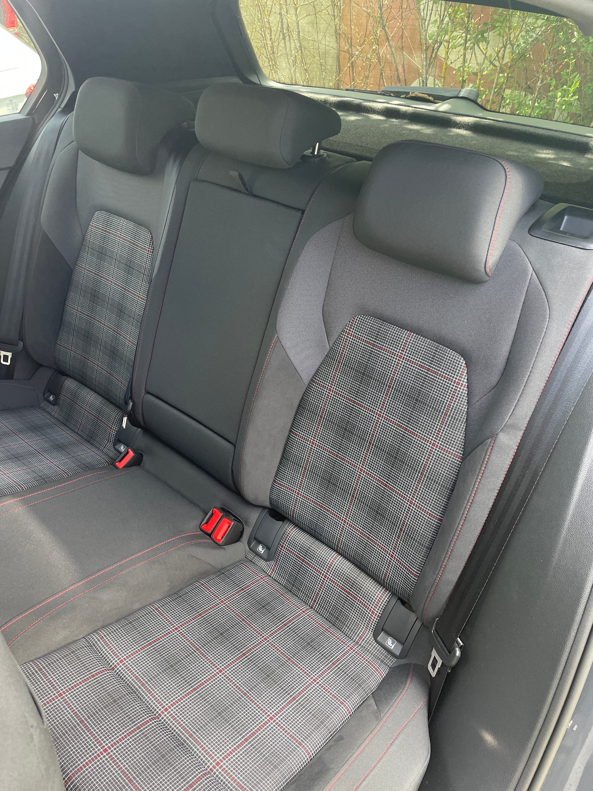 VW Golf 2.0 TSI GTI DSG-image-16