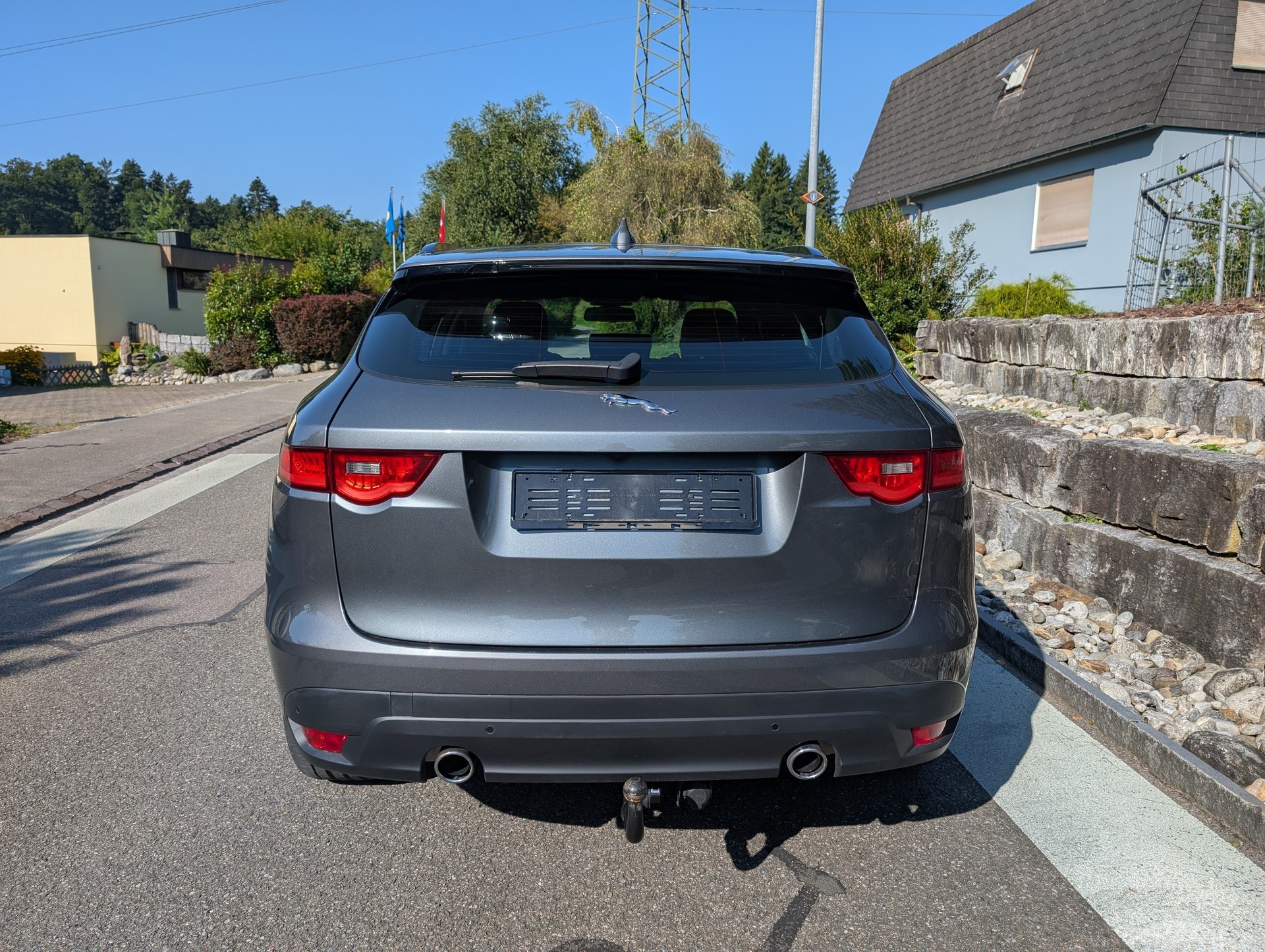 JAGUAR F-Pace 3.0 TD R-Sport AWD Automatik-image-16