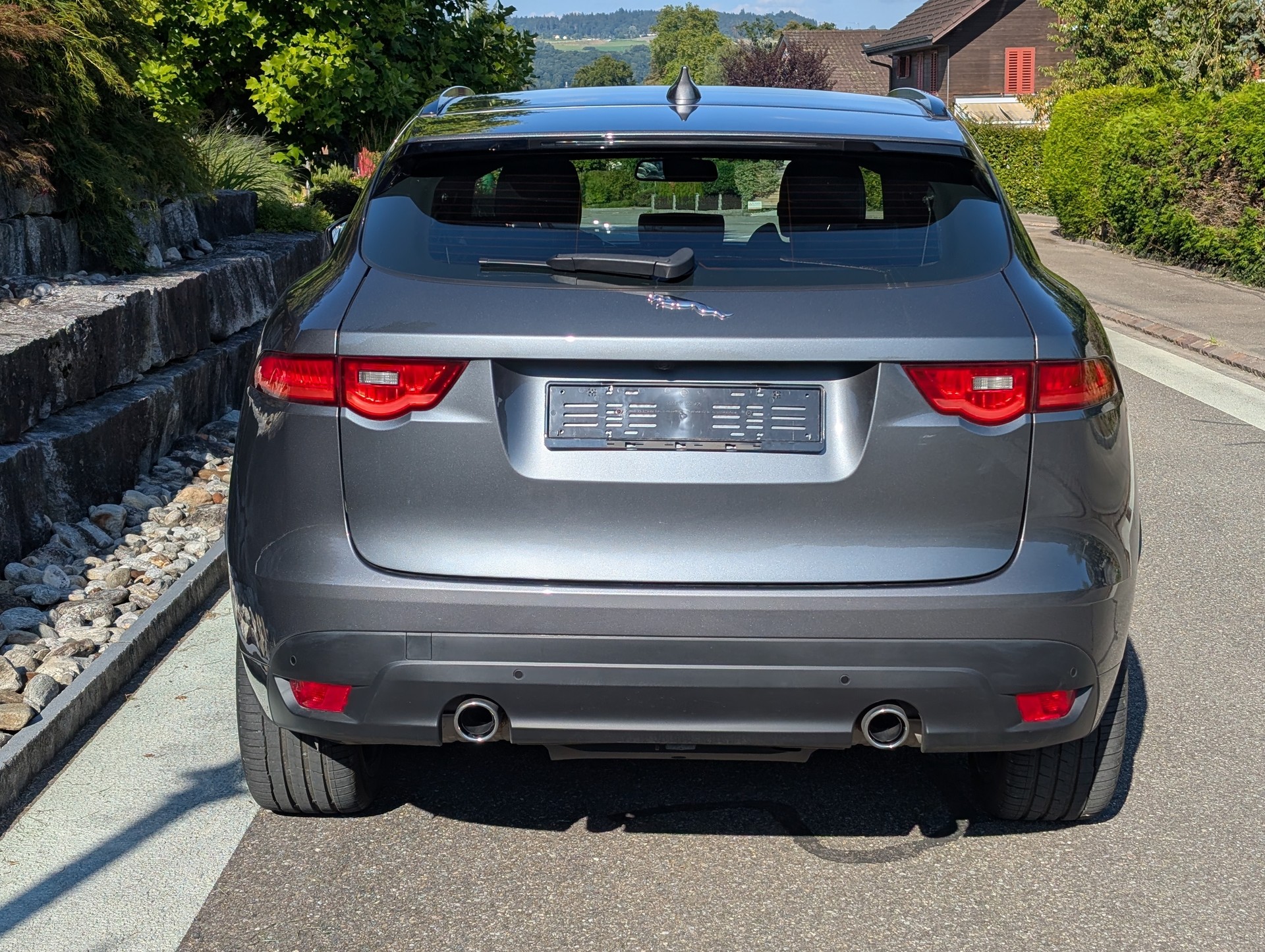 JAGUAR F-Pace 3.0 TD R-Sport AWD Automatik-image-12