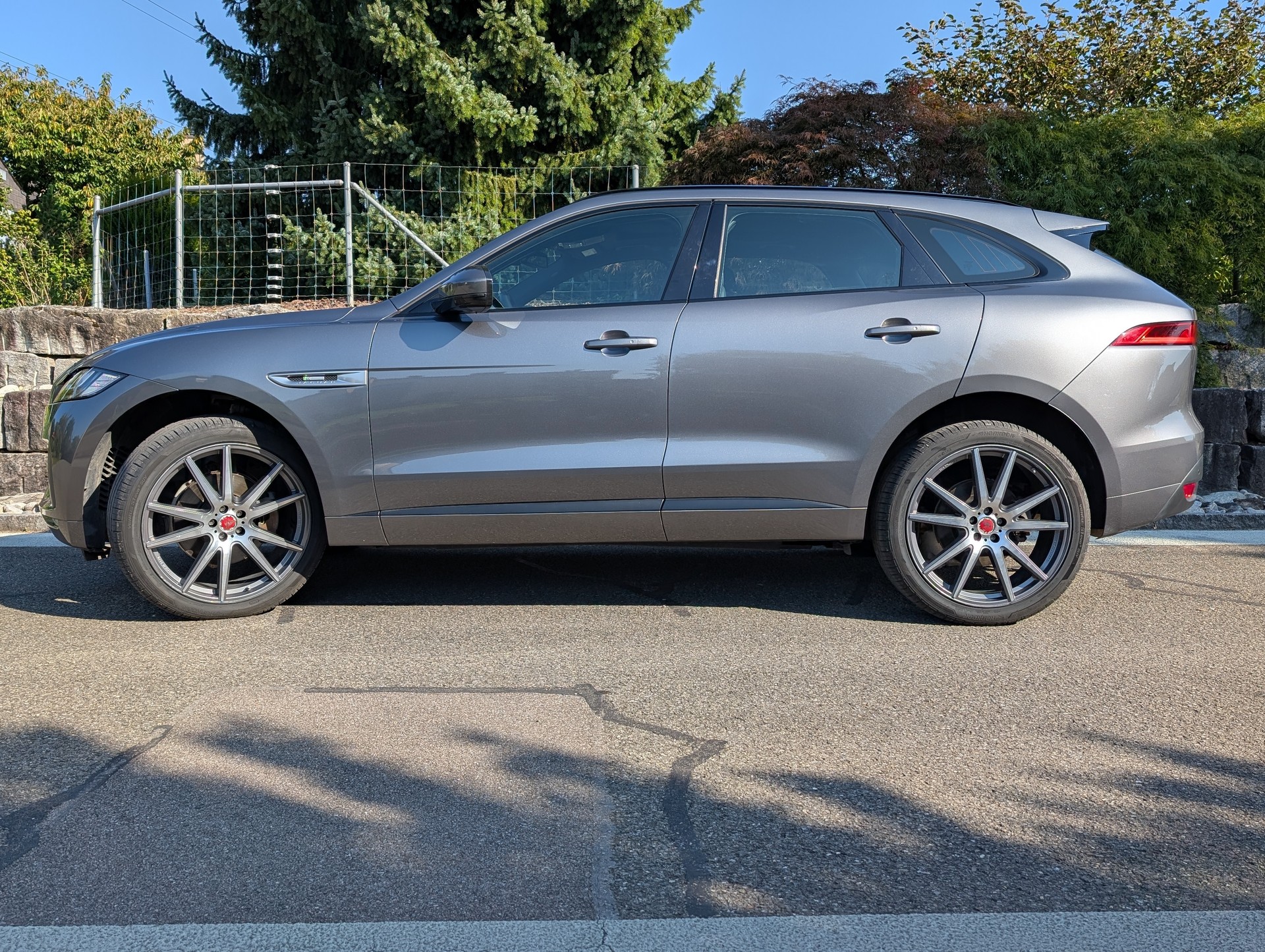 JAGUAR F-Pace 3.0 TD R-Sport AWD Automatik-image-2