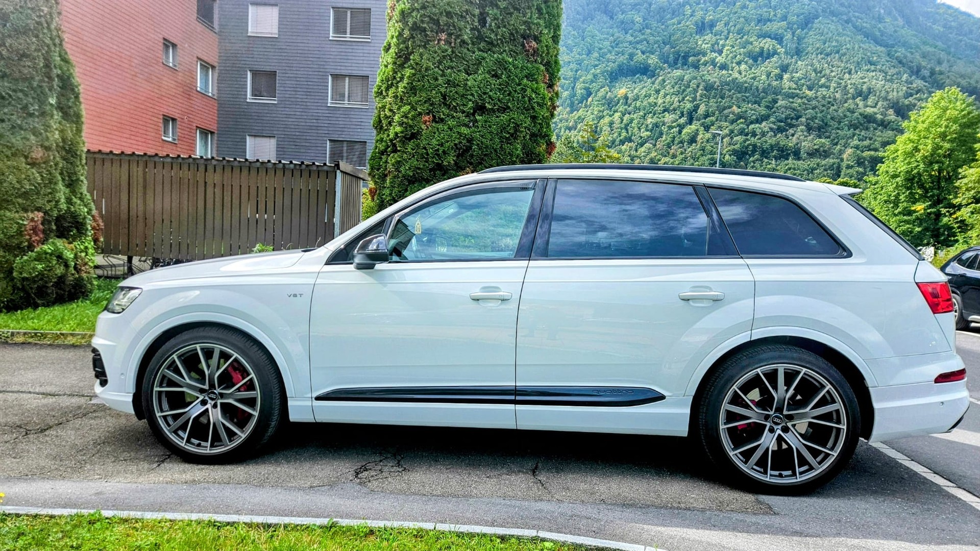 AUDI SQ7 4.0 TDI quattro tiptronic-image-2