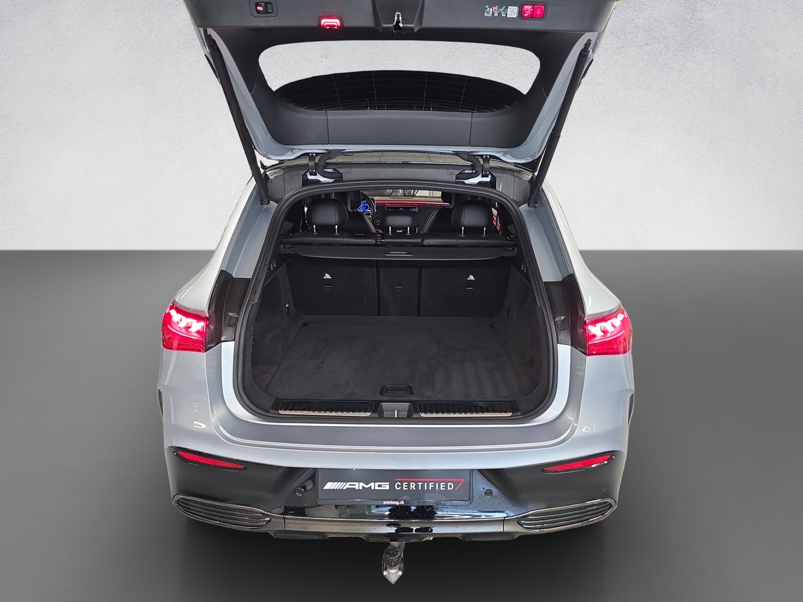 MERCEDES-BENZ EQE 43 SUV AMG 4Matic-image-8