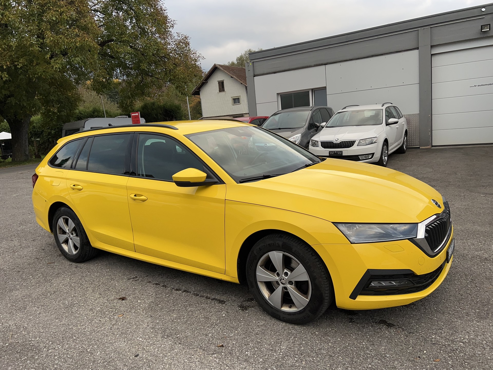 SKODA OCTAVIA-image-7