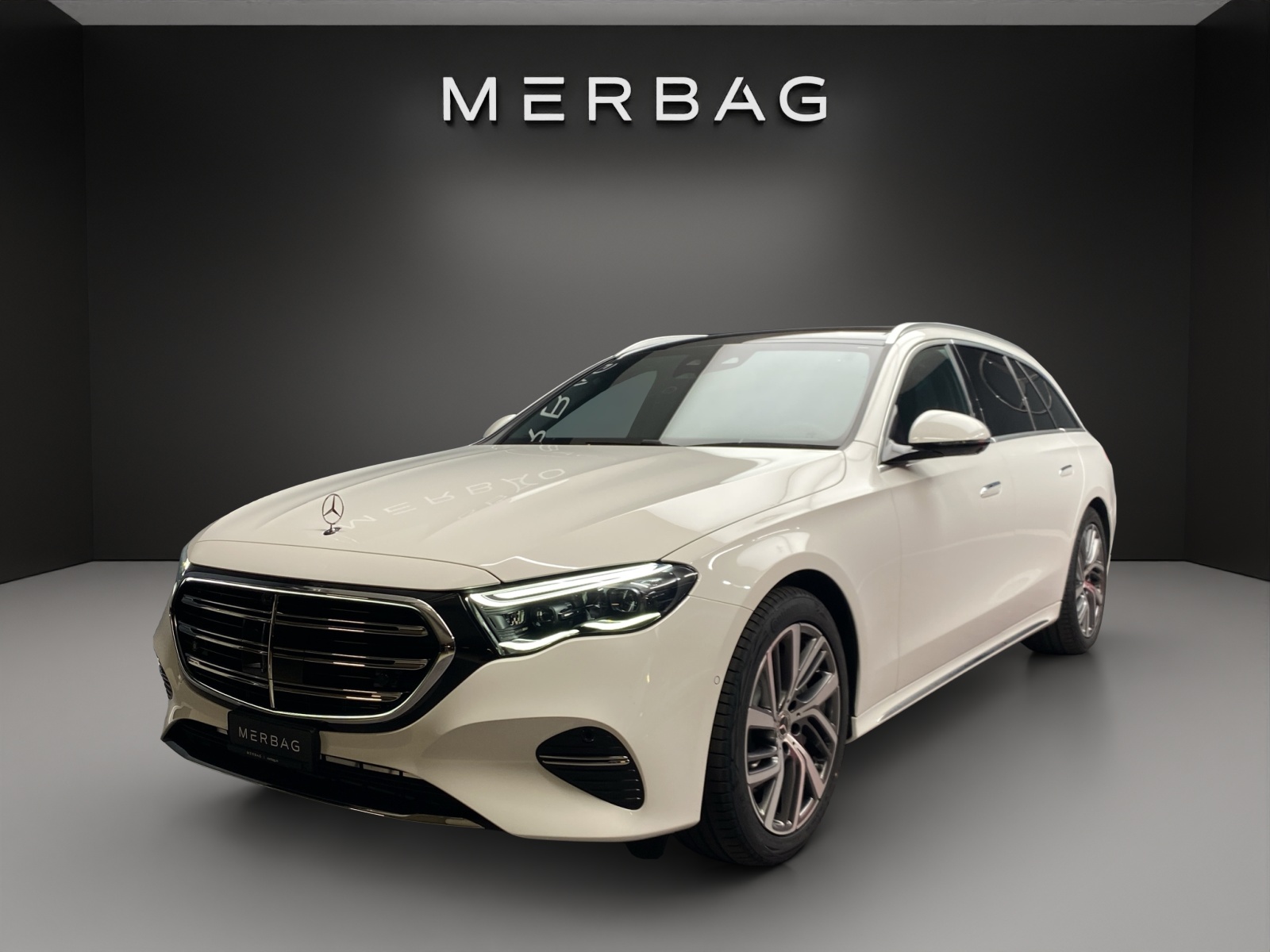MERCEDES-BENZ E 220 d T 4Matic 9G-Tronic-image-0