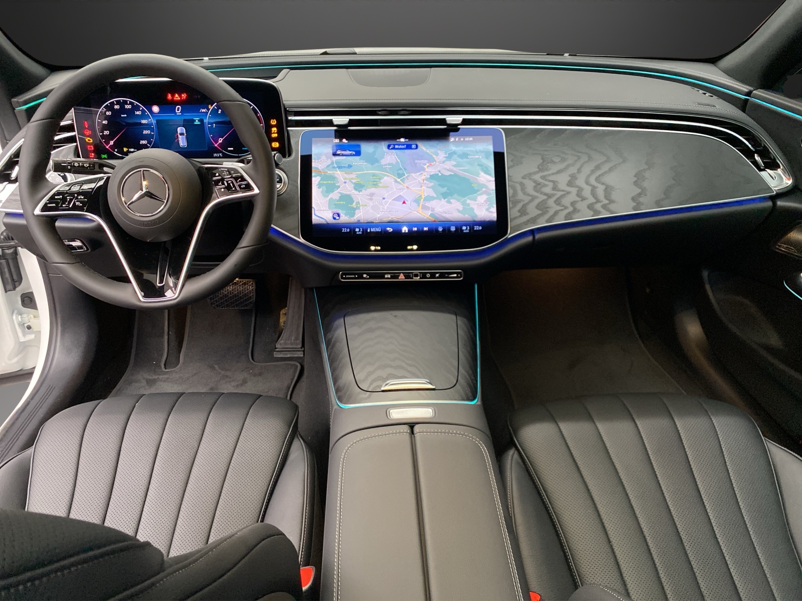 MERCEDES-BENZ E 220 d T 4Matic 9G-Tronic-image-10