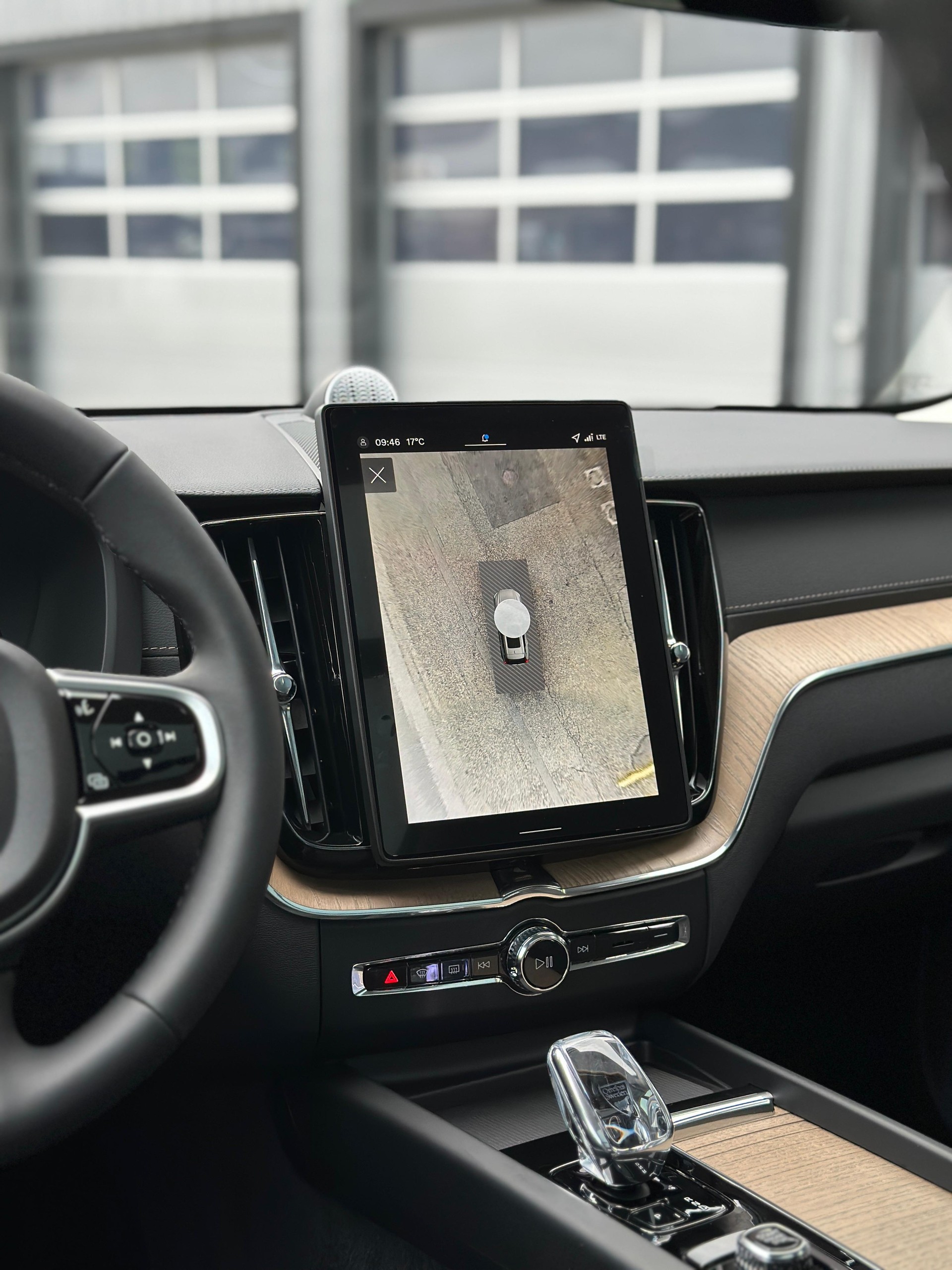 VOLVO XC60 2.0 T8 TE Ultra Dark eAWD-image-16