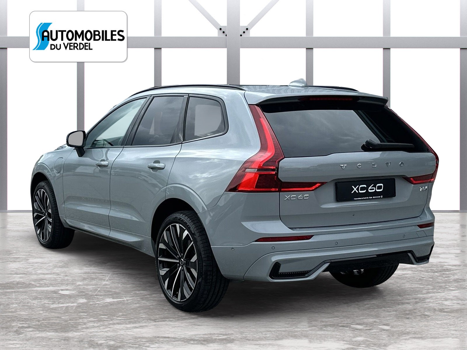 VOLVO XC60 2.0 T8 TE Ultra Dark eAWD-image-2