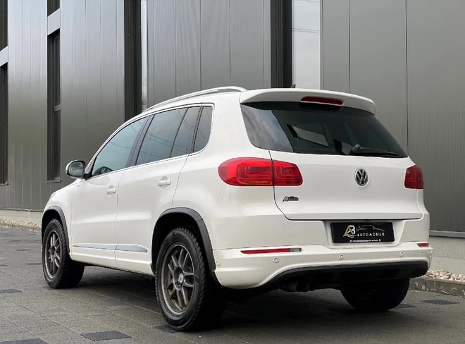 VW Tiguan 2.0 TDI BMT R-Line Design 4Motion DSG-image-7