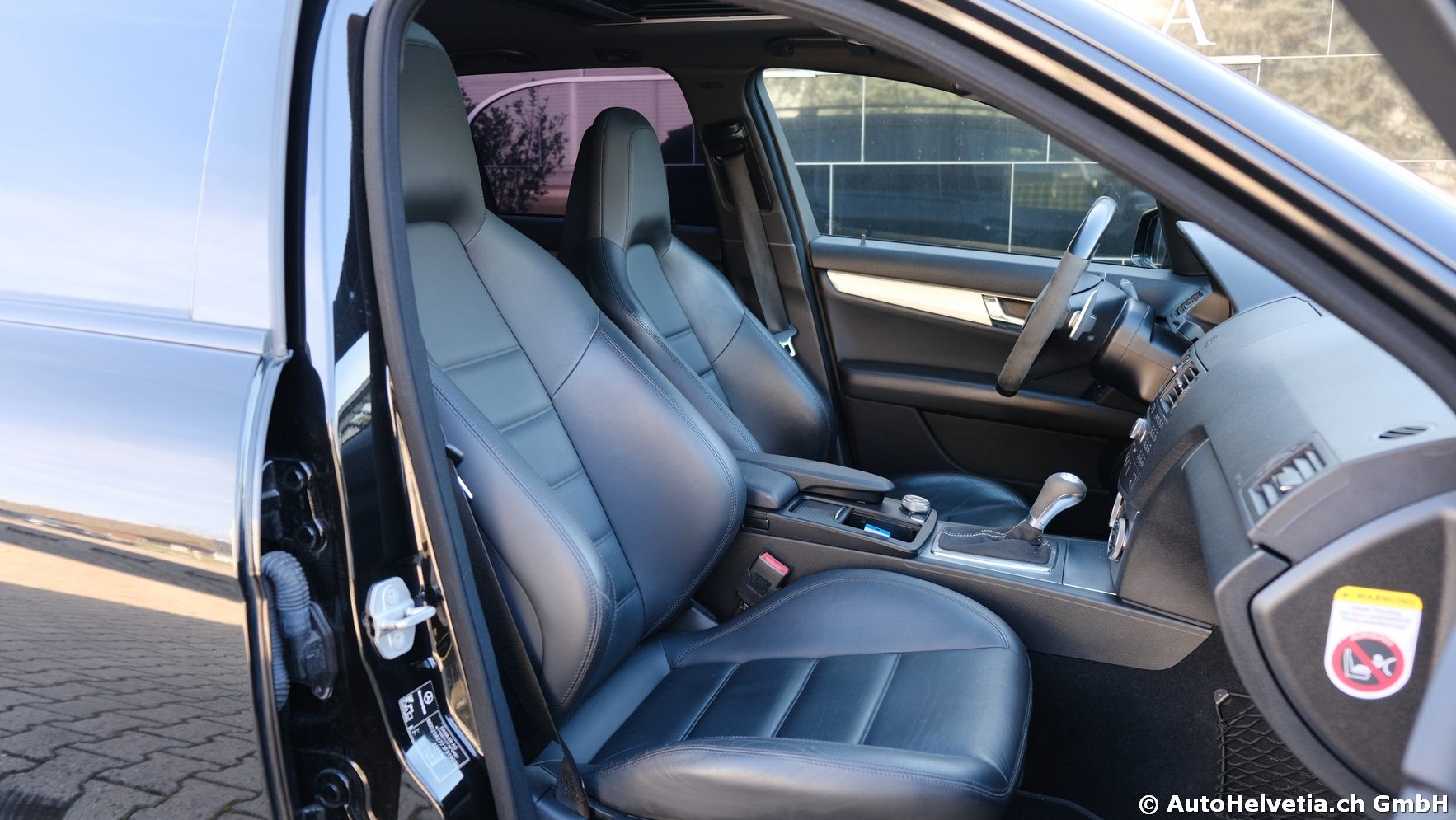 MERCEDES-BENZ C 63 AMG Avantgarde 7G-Tronic-image-10