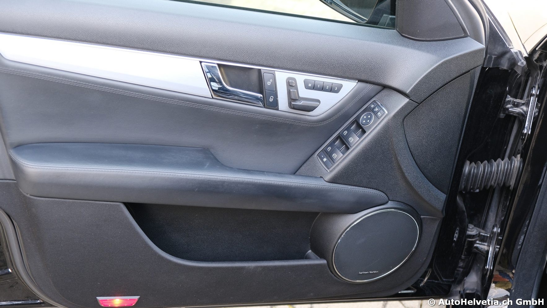 MERCEDES-BENZ C 63 AMG Avantgarde 7G-Tronic-image-12
