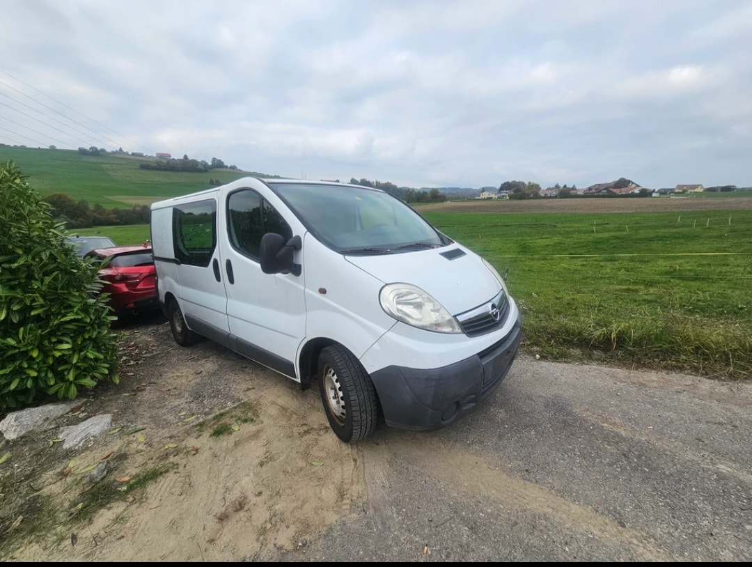 OPEL Vivaro 2.0 CDTI 2.7t L1H1-image-1