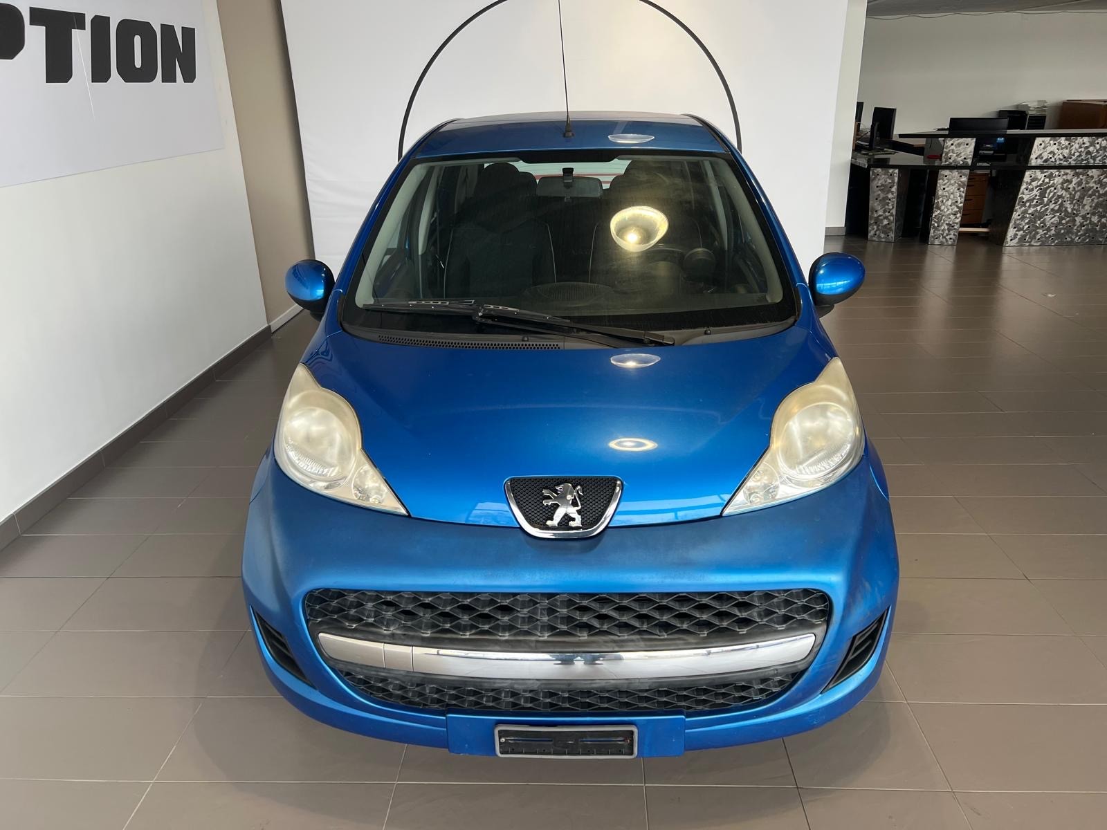 PEUGEOT 107 1.0 Swiss Edition-image-4