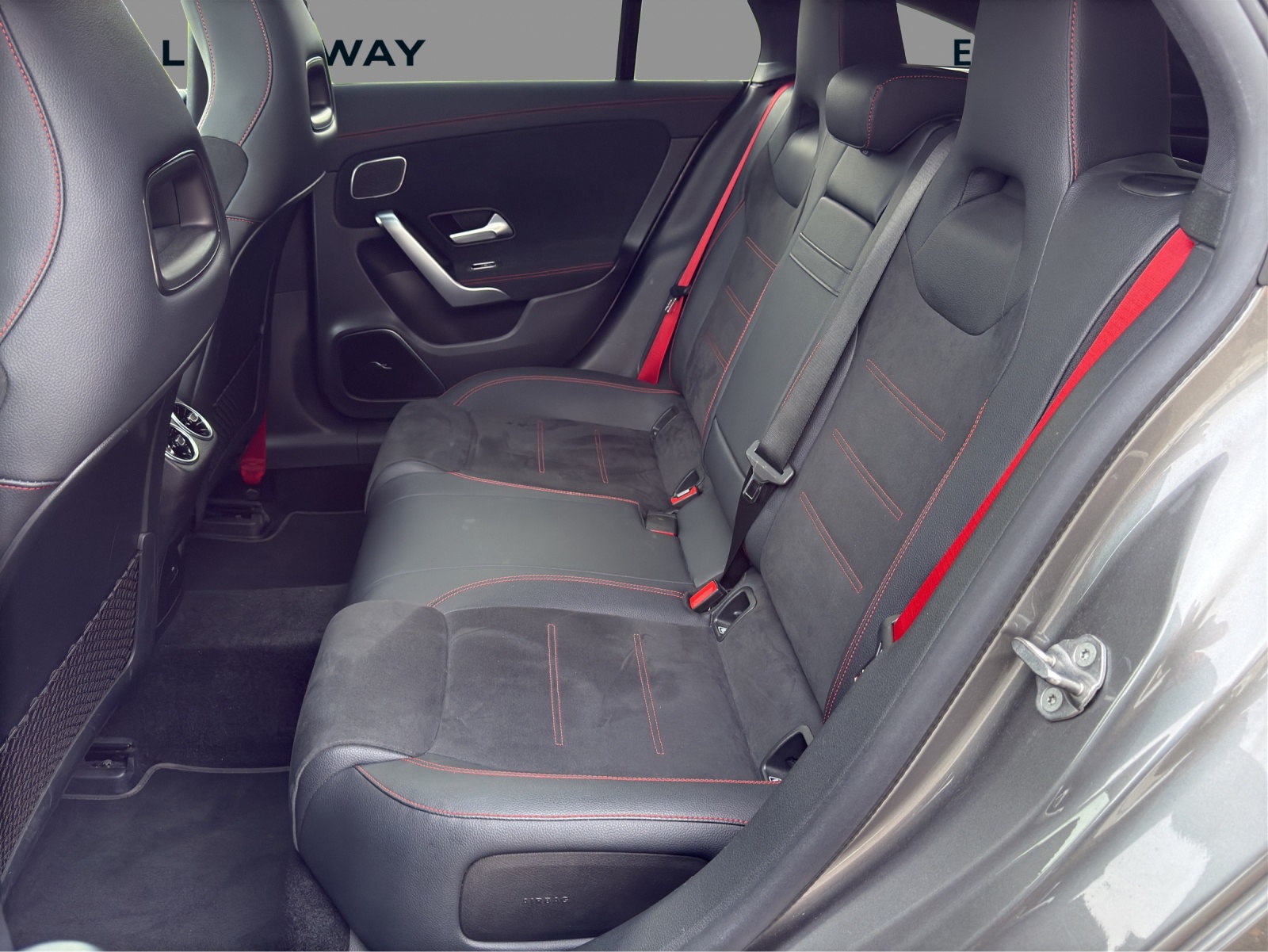MERCEDES-BENZ CLA Shooting Brake 45 S AMG 4Matic+ 8G-DCT-image-15