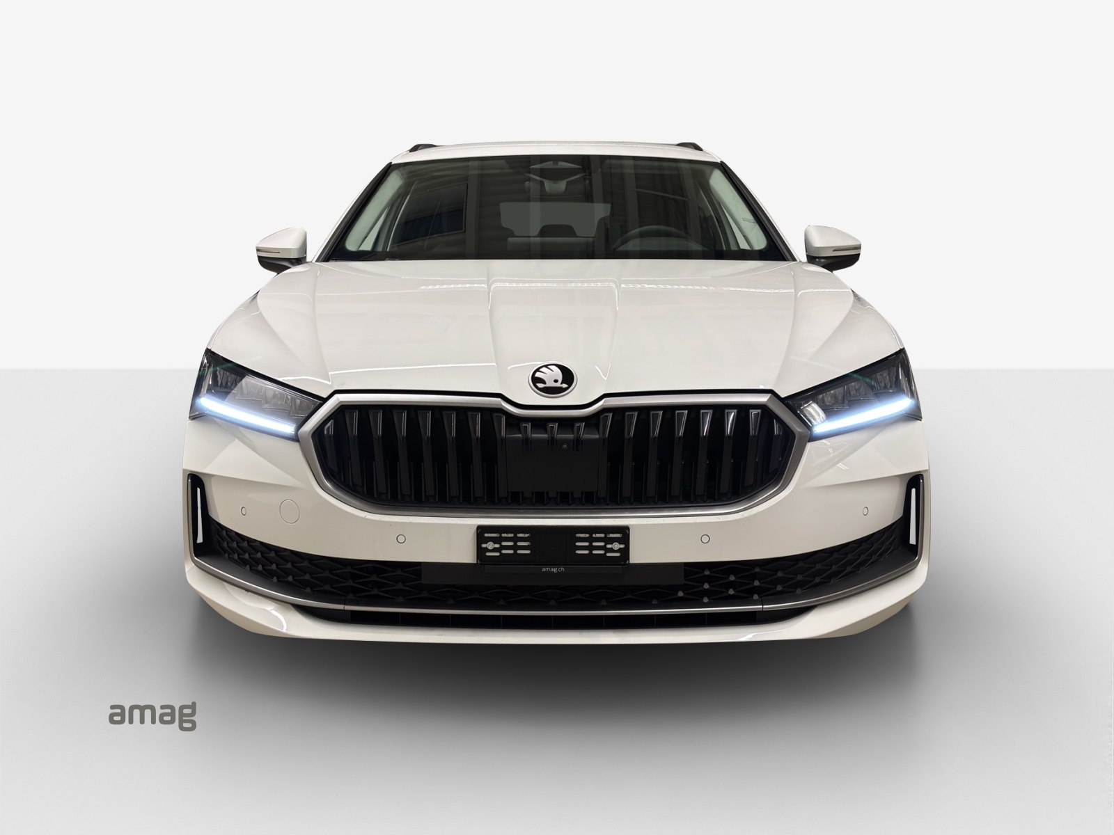 SKODA Superb Combi 2.0 TDi Selection DSG-image-0