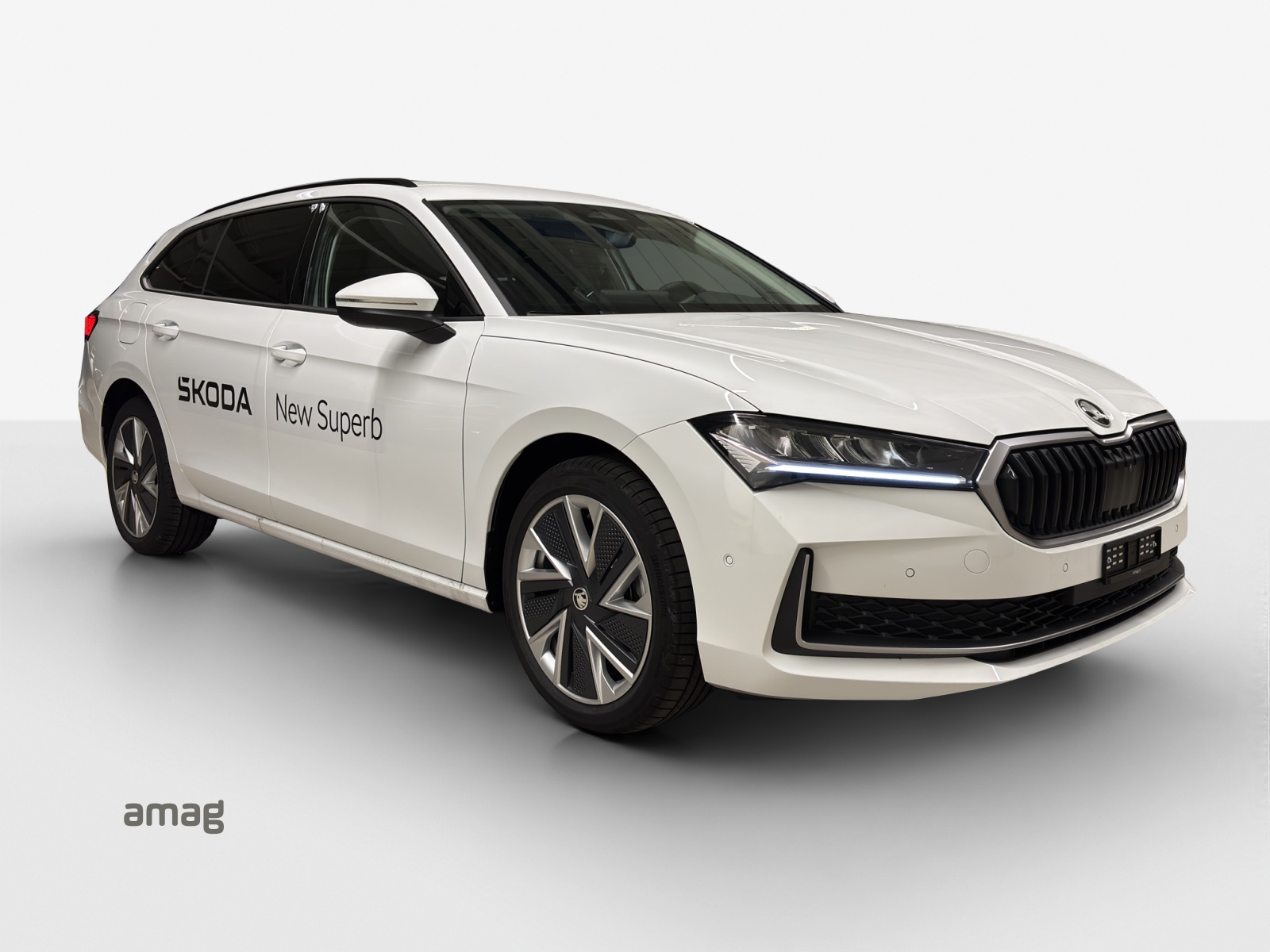 SKODA Superb Combi 2.0 TDi Selection DSG-image-6