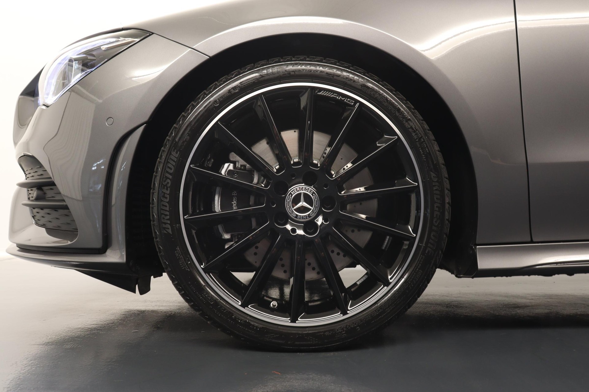 MERCEDES-BENZ CLA 250 Swiss Star AMG Line 4matic Shooting Brake-image-12
