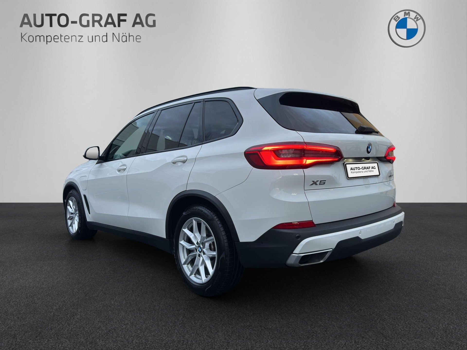 BMW X5 45e xDrive SAG-image-2