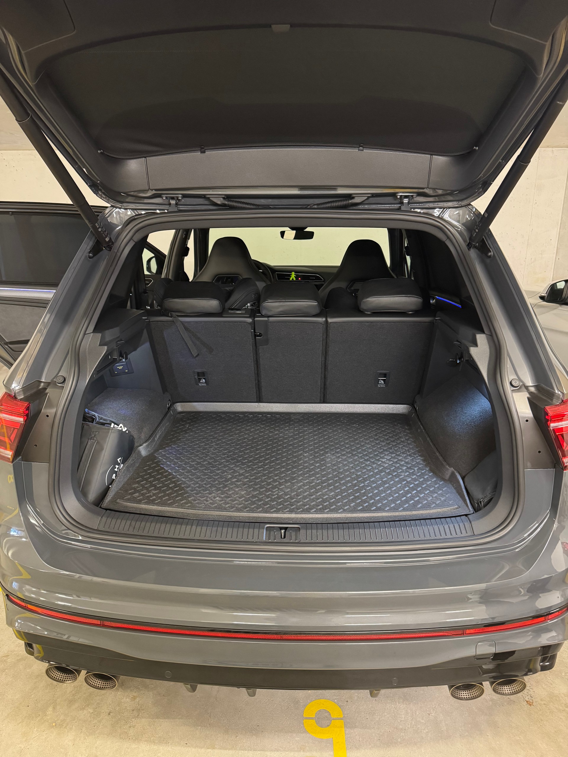 VW Tiguan 2.0TSI R 4Motion DSG-image-5