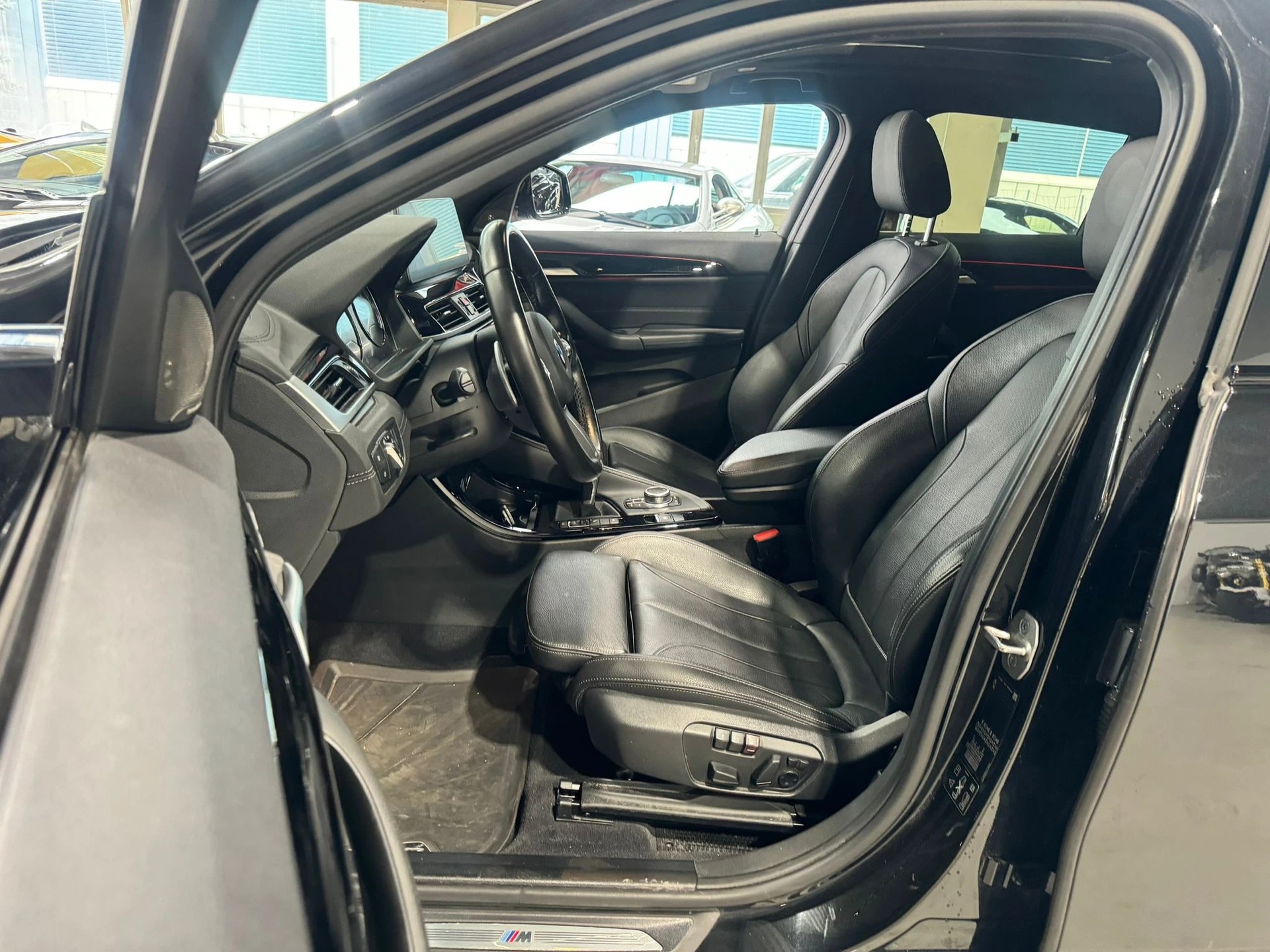 BMW X2 20d xDrive SAG CH FAHRZEUG-image-7