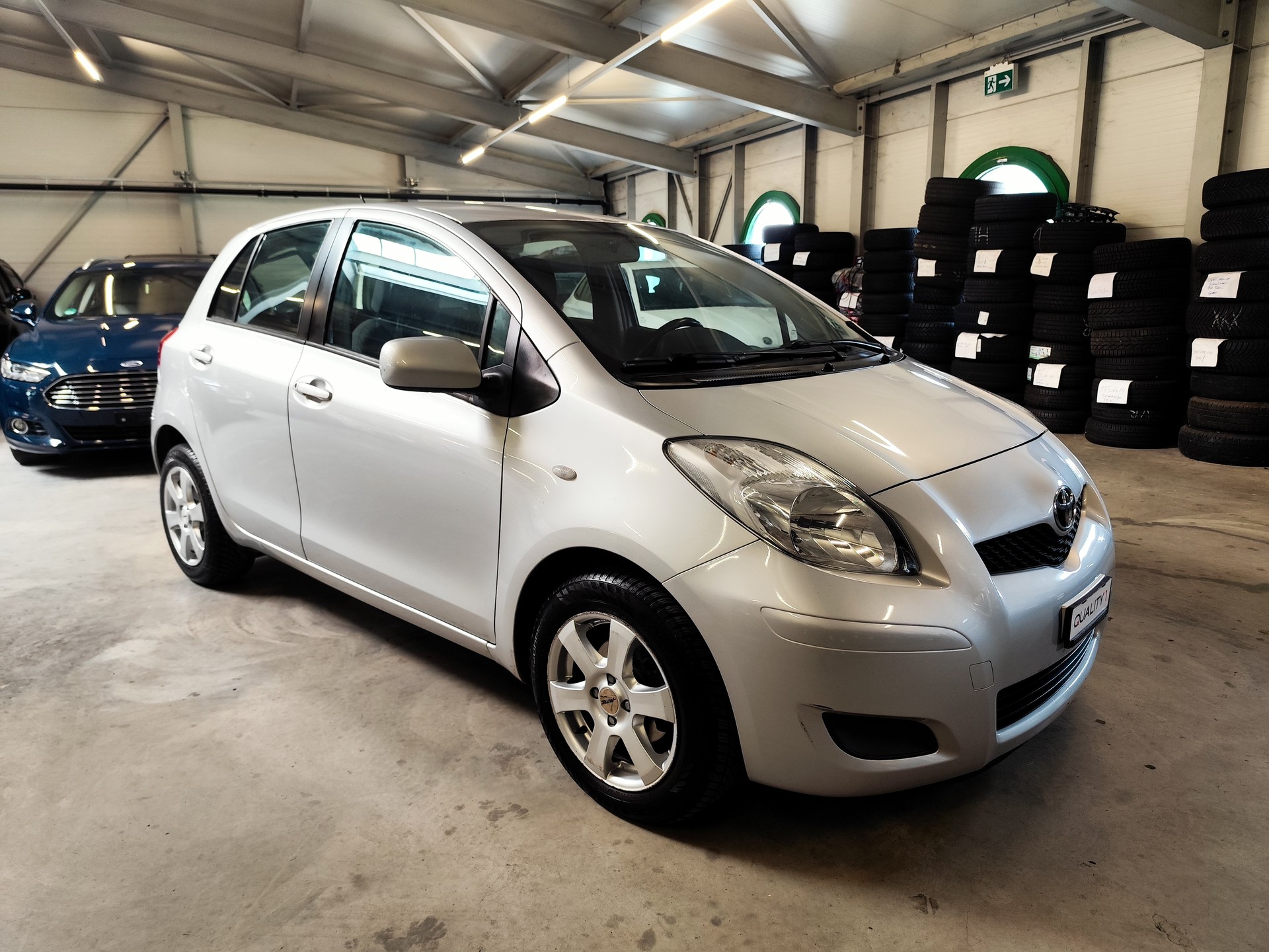TOYOTA Yaris 1.4 D-4D Linea Luna-image-1