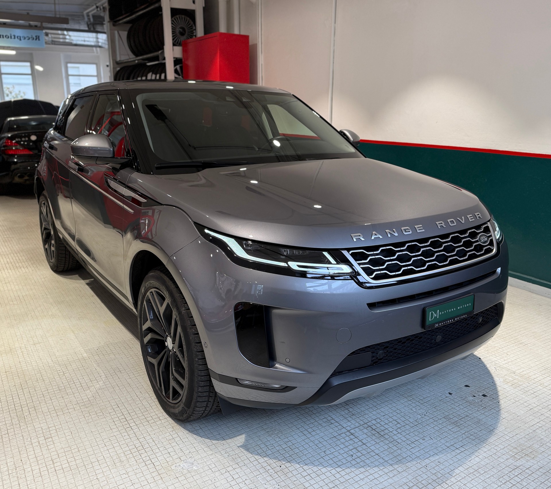 LAND ROVER Range Rover Evoque P 200 MHEV HSE AT9-image-1