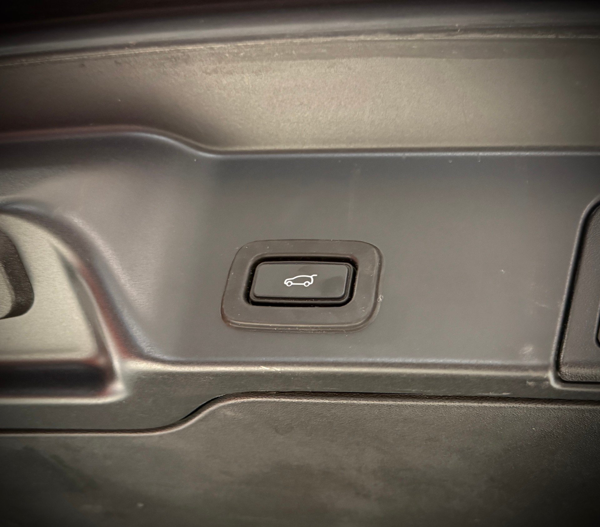LAND ROVER Range Rover Evoque P 200 MHEV HSE AT9-image-23