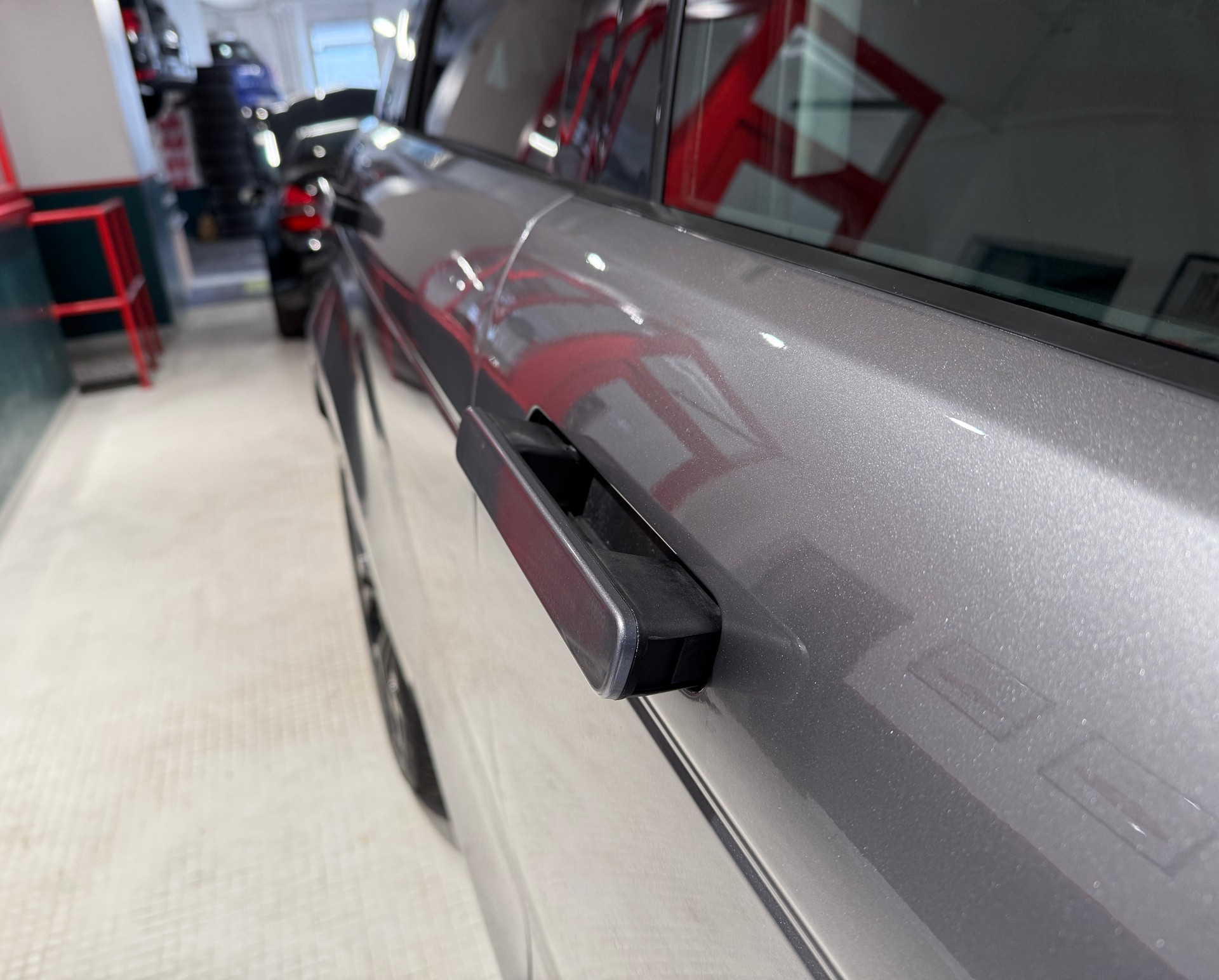 LAND ROVER Range Rover Evoque P 200 MHEV HSE AT9-image-2