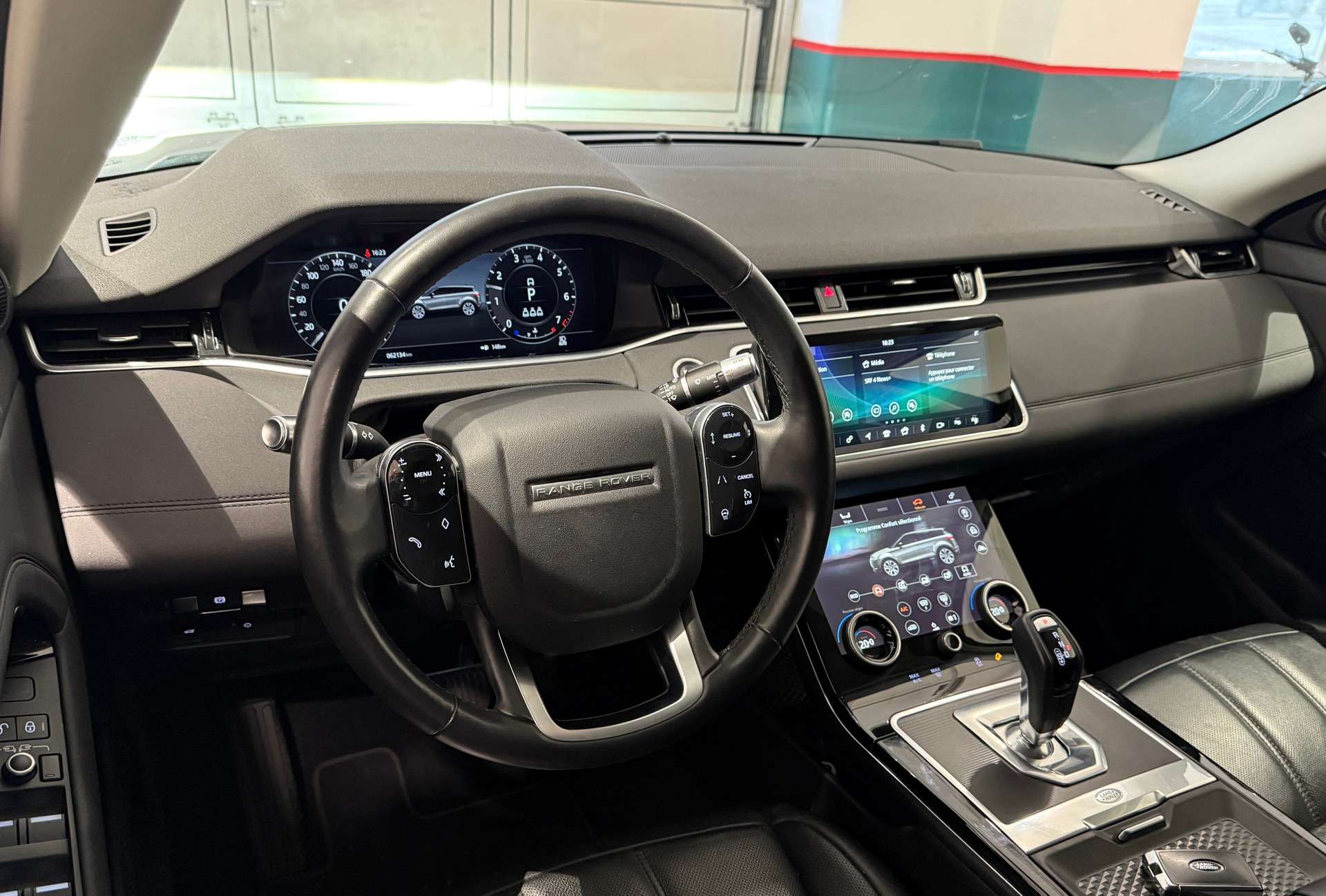LAND ROVER Range Rover Evoque P 200 MHEV HSE AT9-image-6