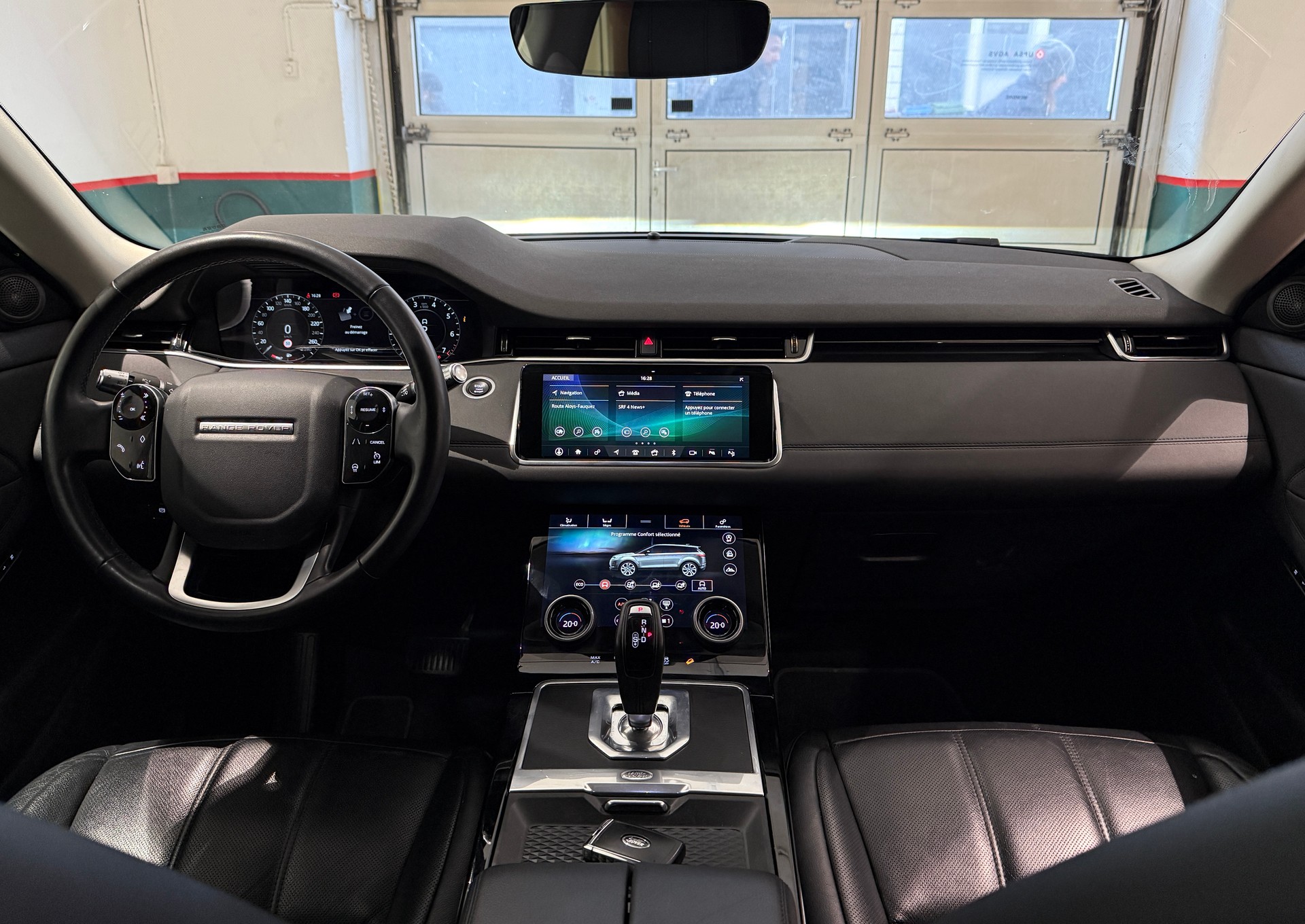 LAND ROVER Range Rover Evoque P 200 MHEV HSE AT9-image-11