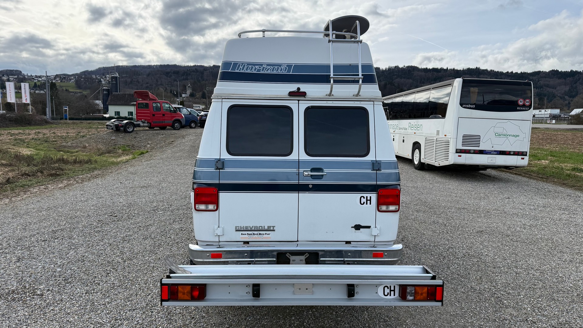 CHEVROLET Van 5.7-image-22