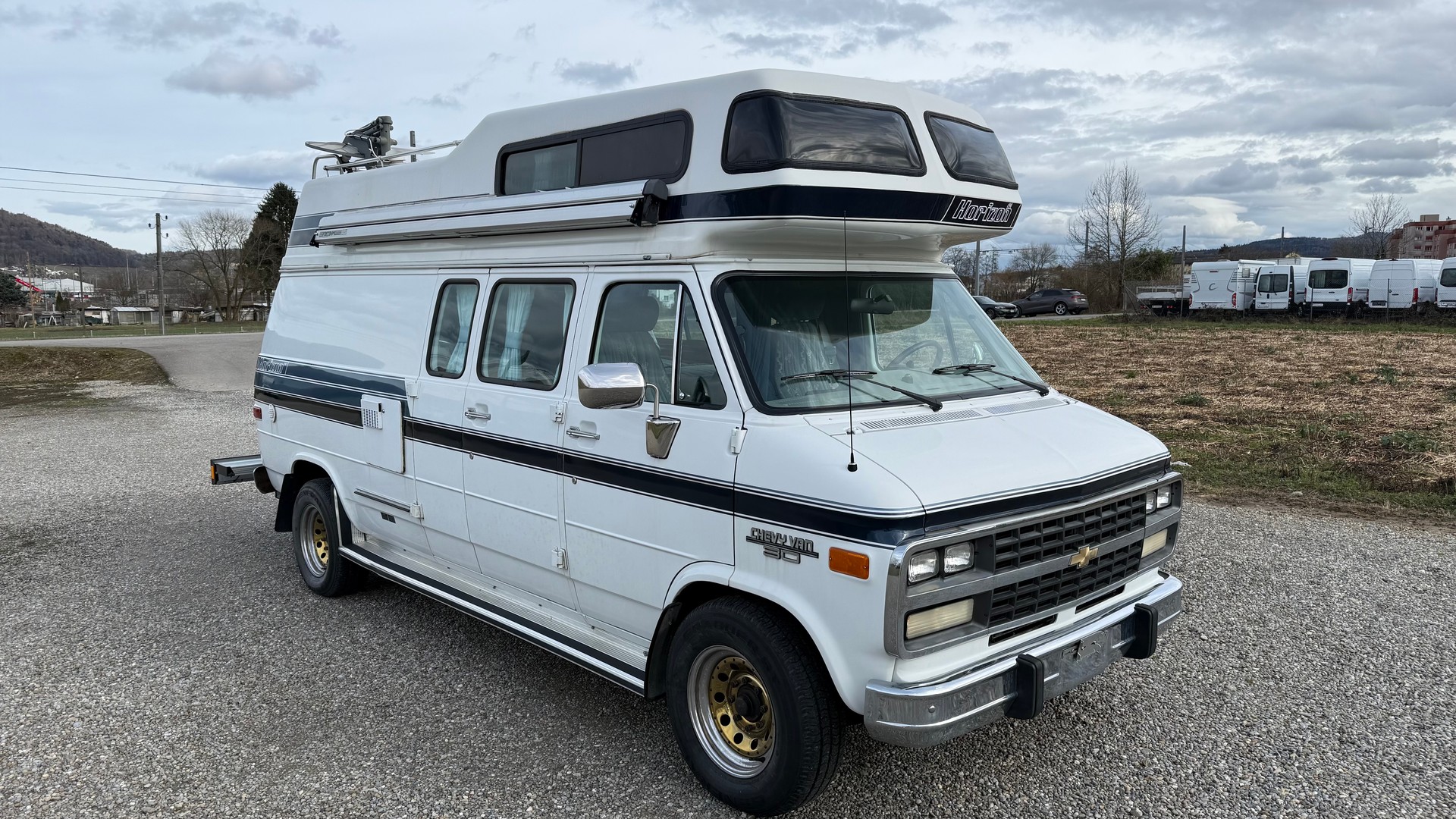 CHEVROLET Van 5.7-image-19