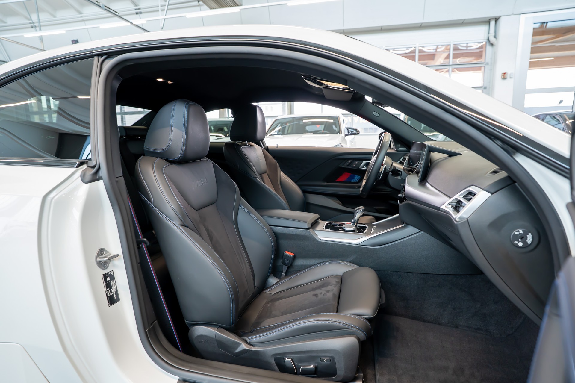 BMW M2 Coupé / Ab 980.- CHF pro Monat ohne Anzahlung / LCI 480PS/ Rückfahrkamera / HeadUp / el.Sitze-image-15