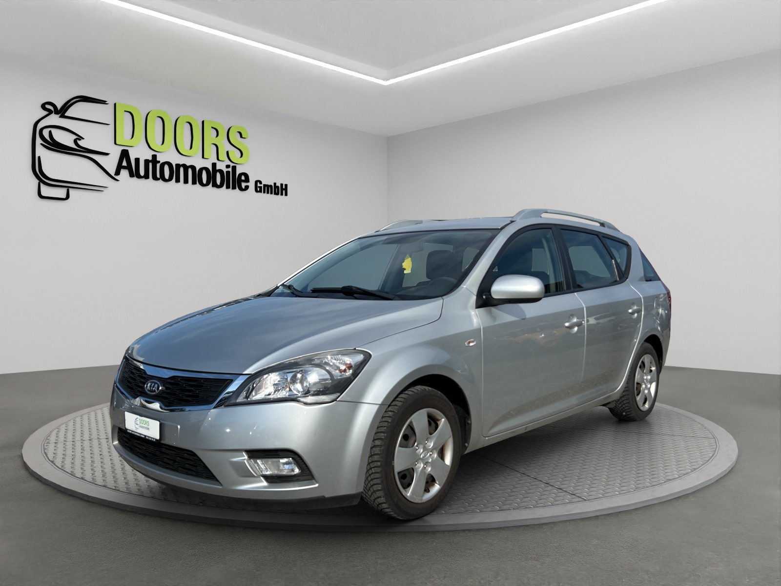 KIA Cee'd Sporty Wagon 1.6 16V Trend-image-2